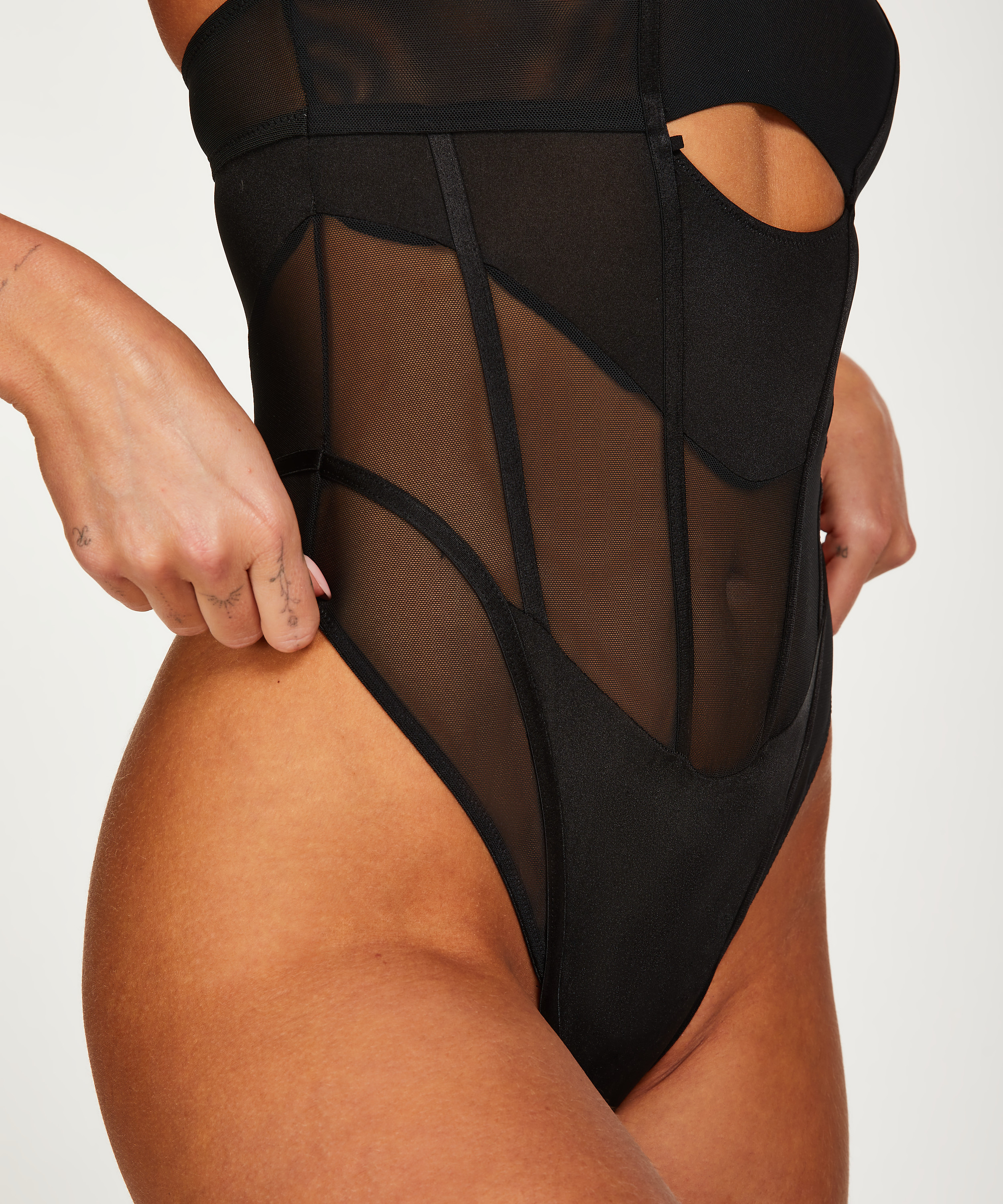 Naughty body, Svart, main