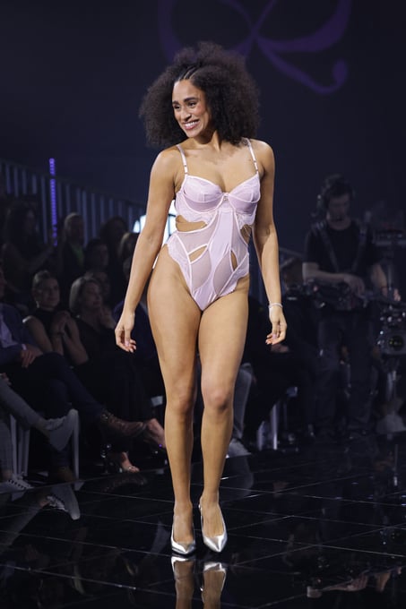 Body Belladonna, Rosa