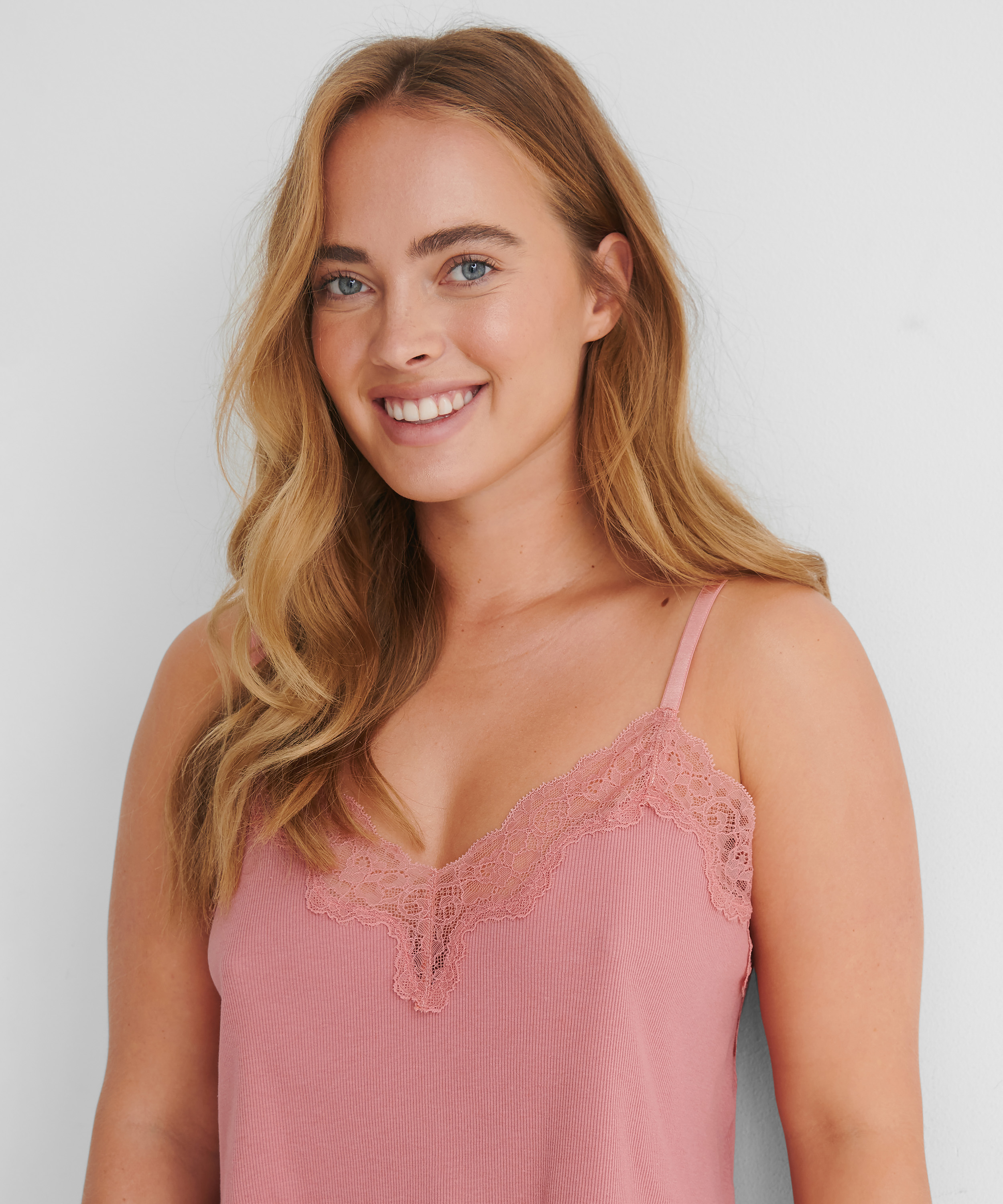 Cami rib lace Mia HKM x NA-KD, Rosa, main