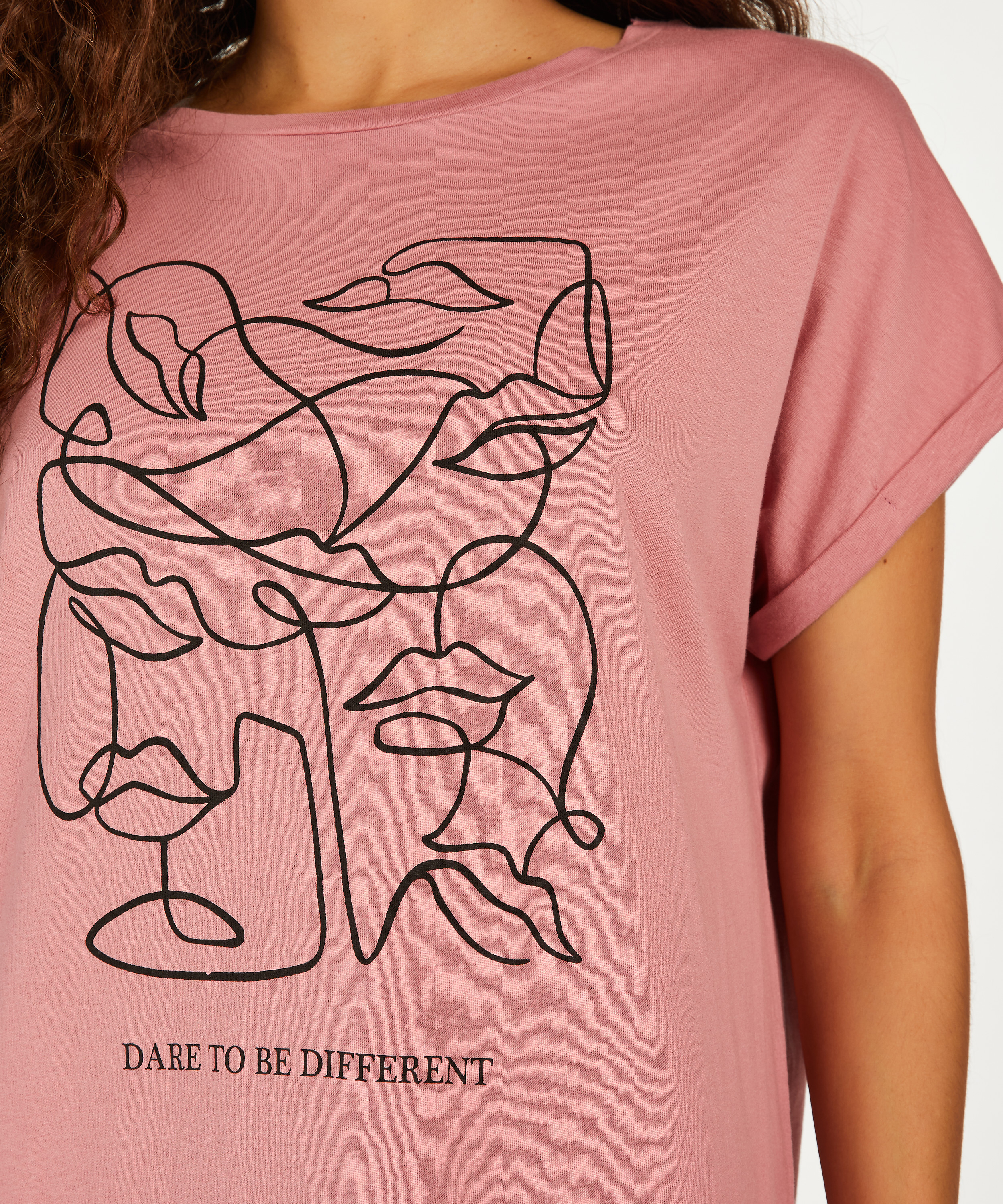 Nattlinne med rund halsringning, Rosa, main