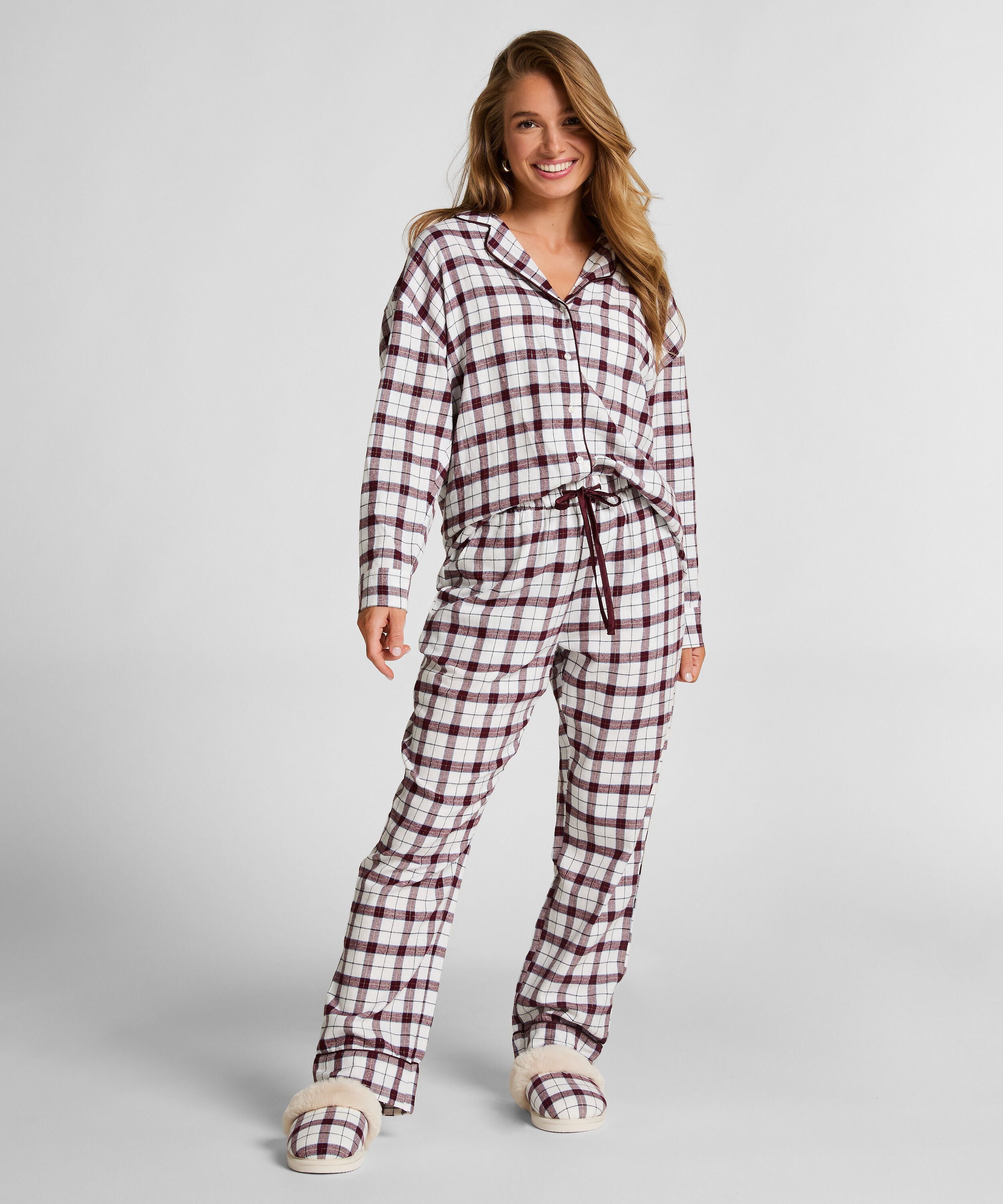 Pyjamasbyxor i flanell i mindre storlek, Vit