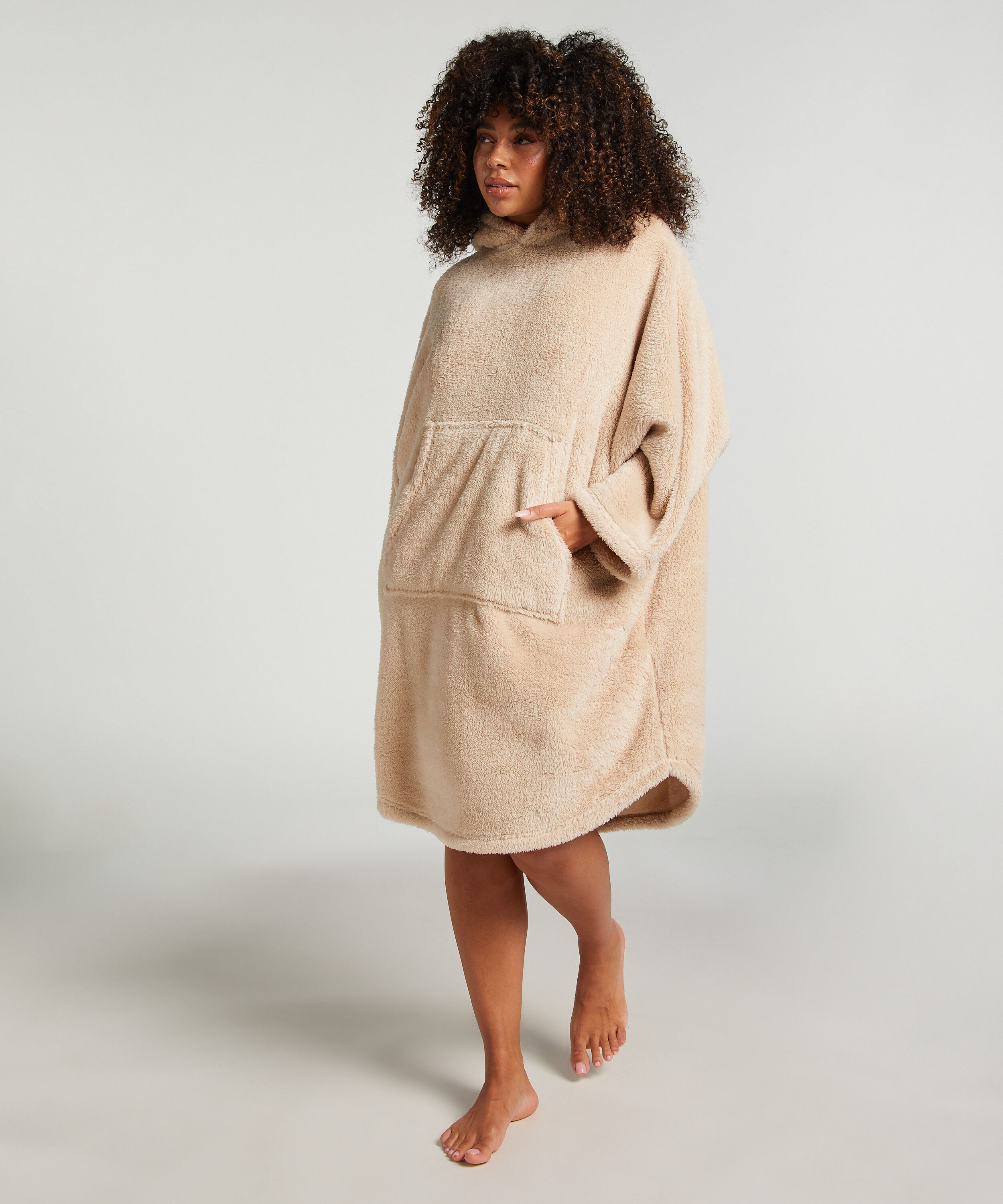 Mysig loungeklänning i fleece, Beige