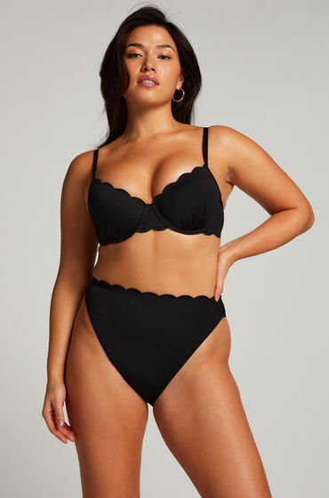 Bikiniunderdel 3