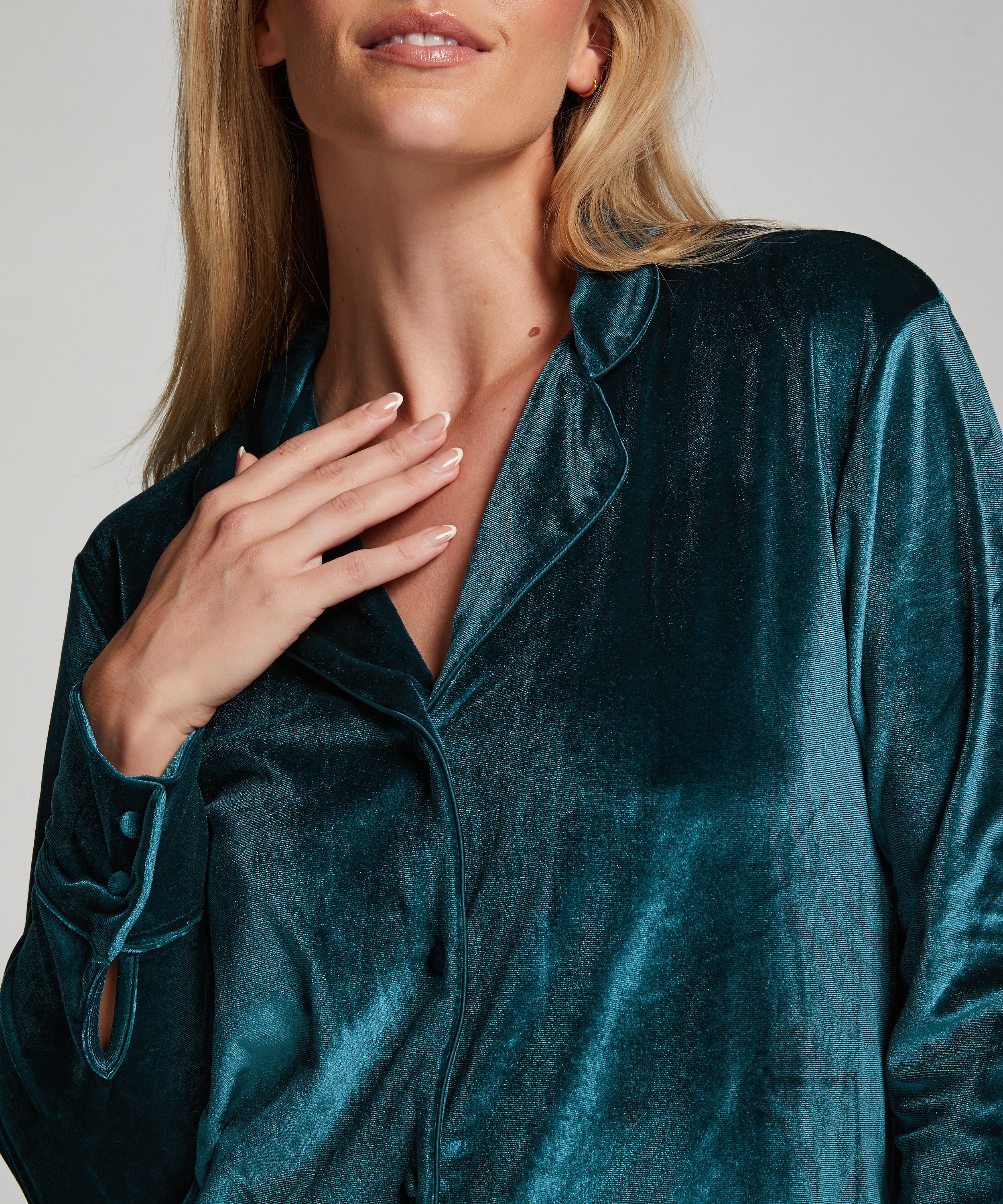 Nattlinne i glansig velour, blå, main