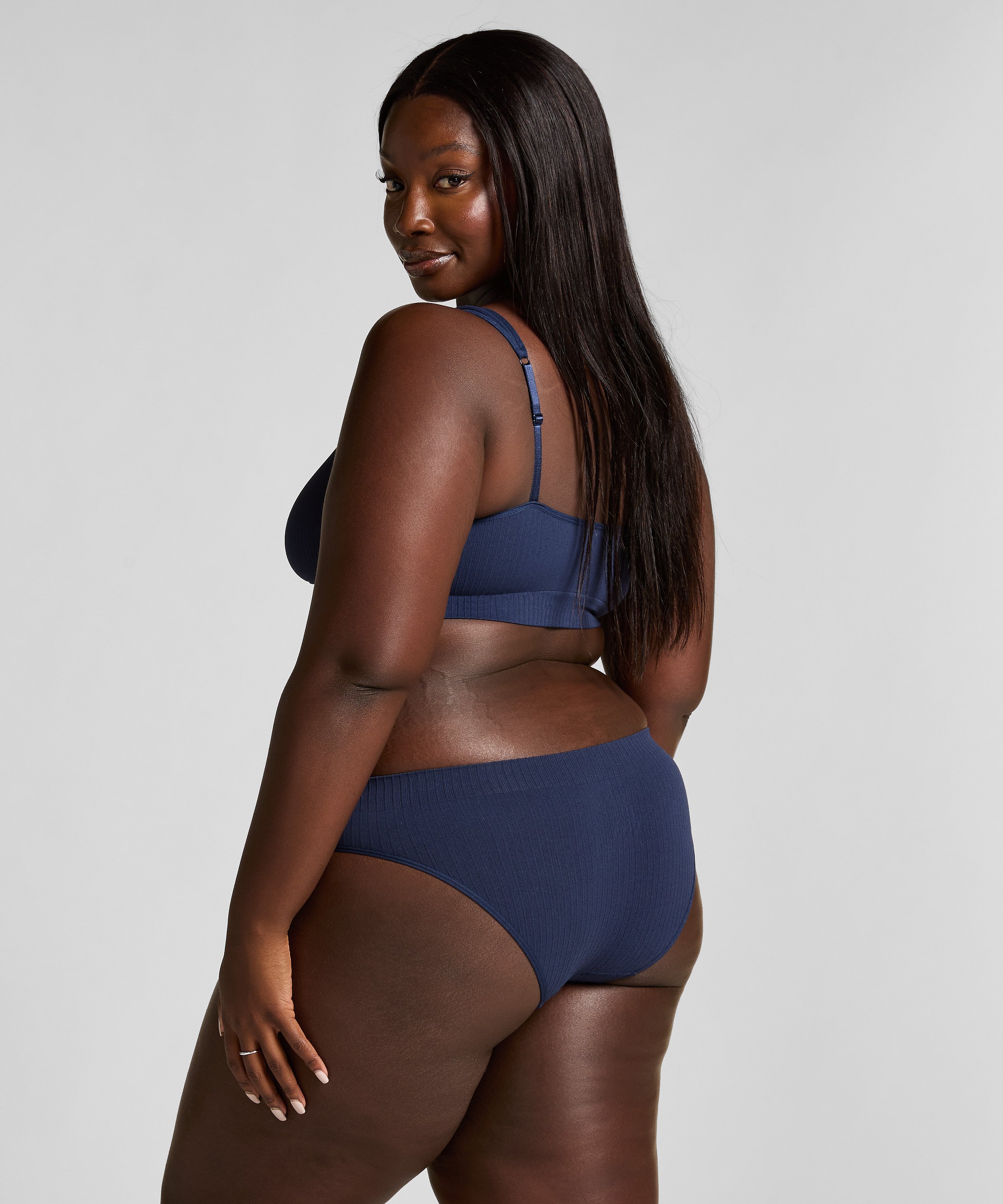 Brazilian-trosa Dianne, Bl&aring;, main