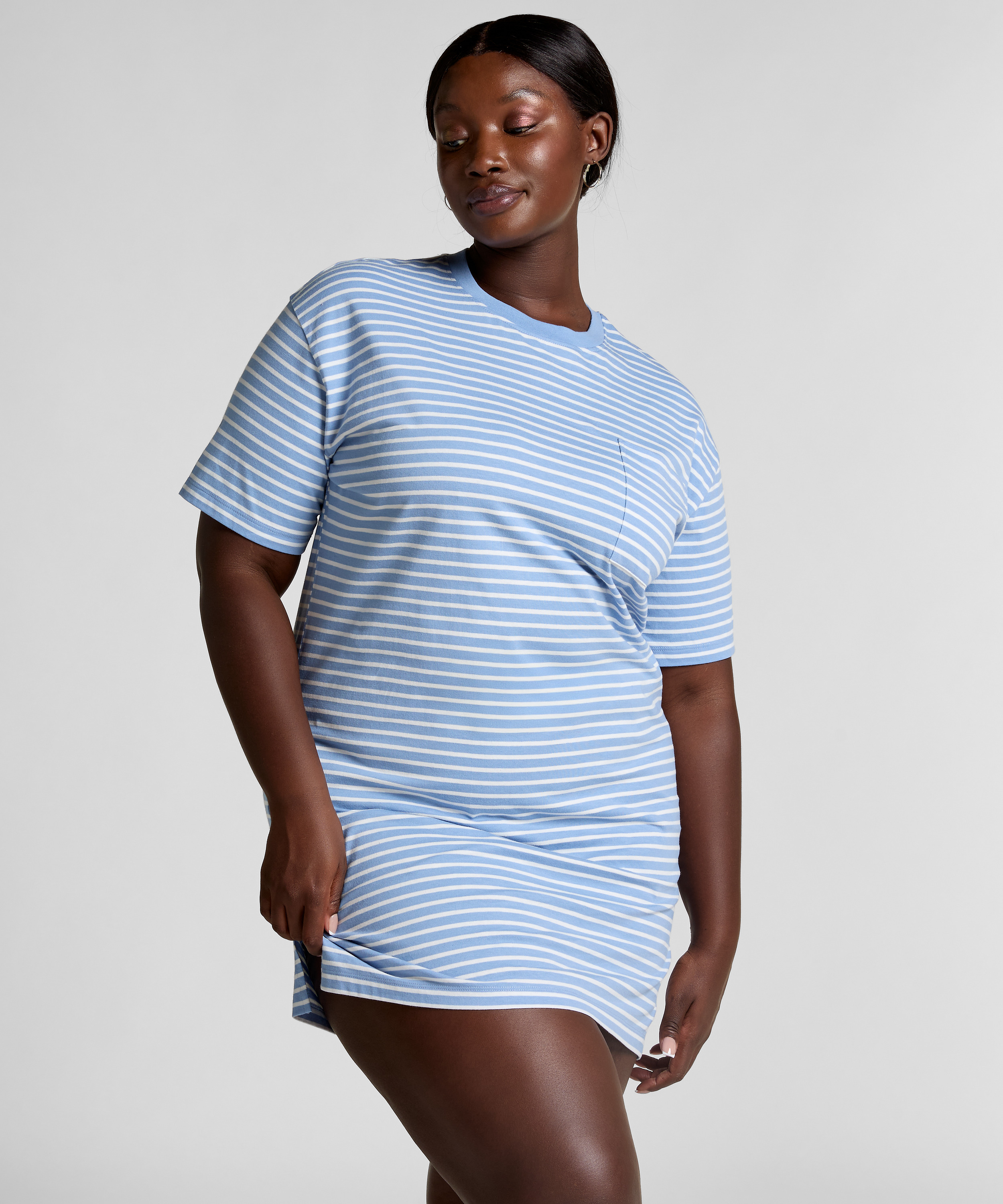 Nattlinne, Bl&aring;, main