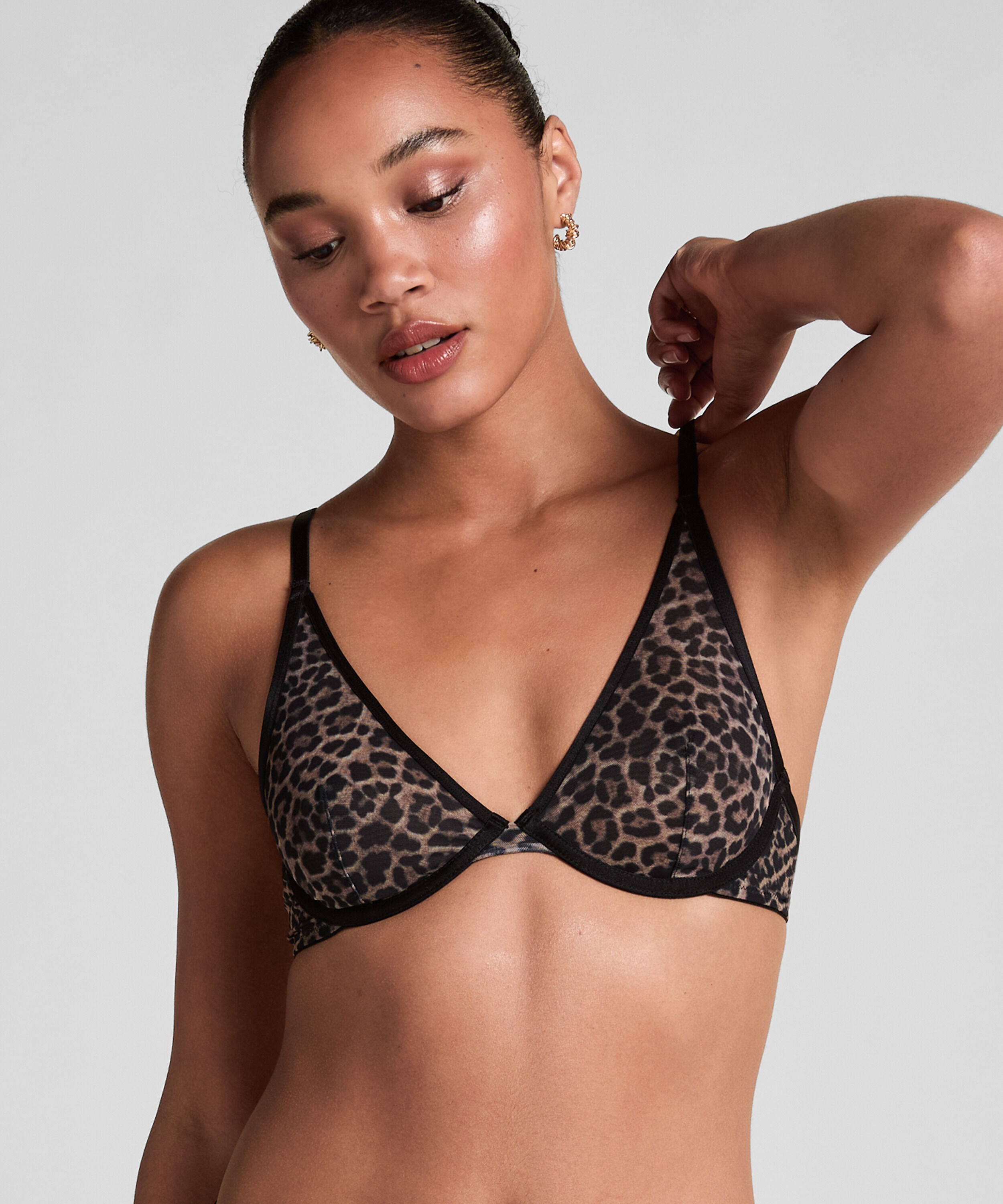Icke formpressad bygel-bh Leopard  Tara, Svart