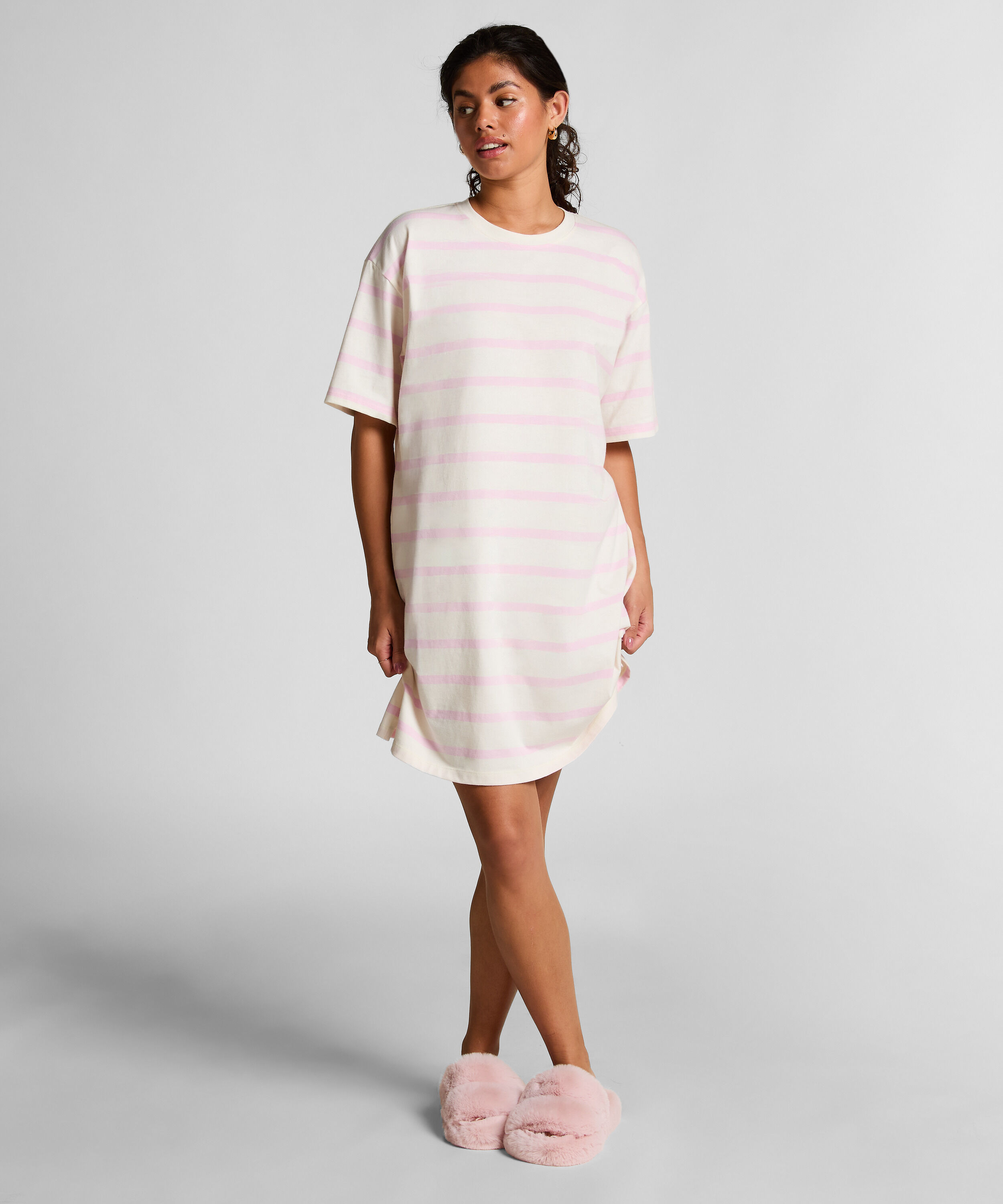 Nattlinne, Rosa