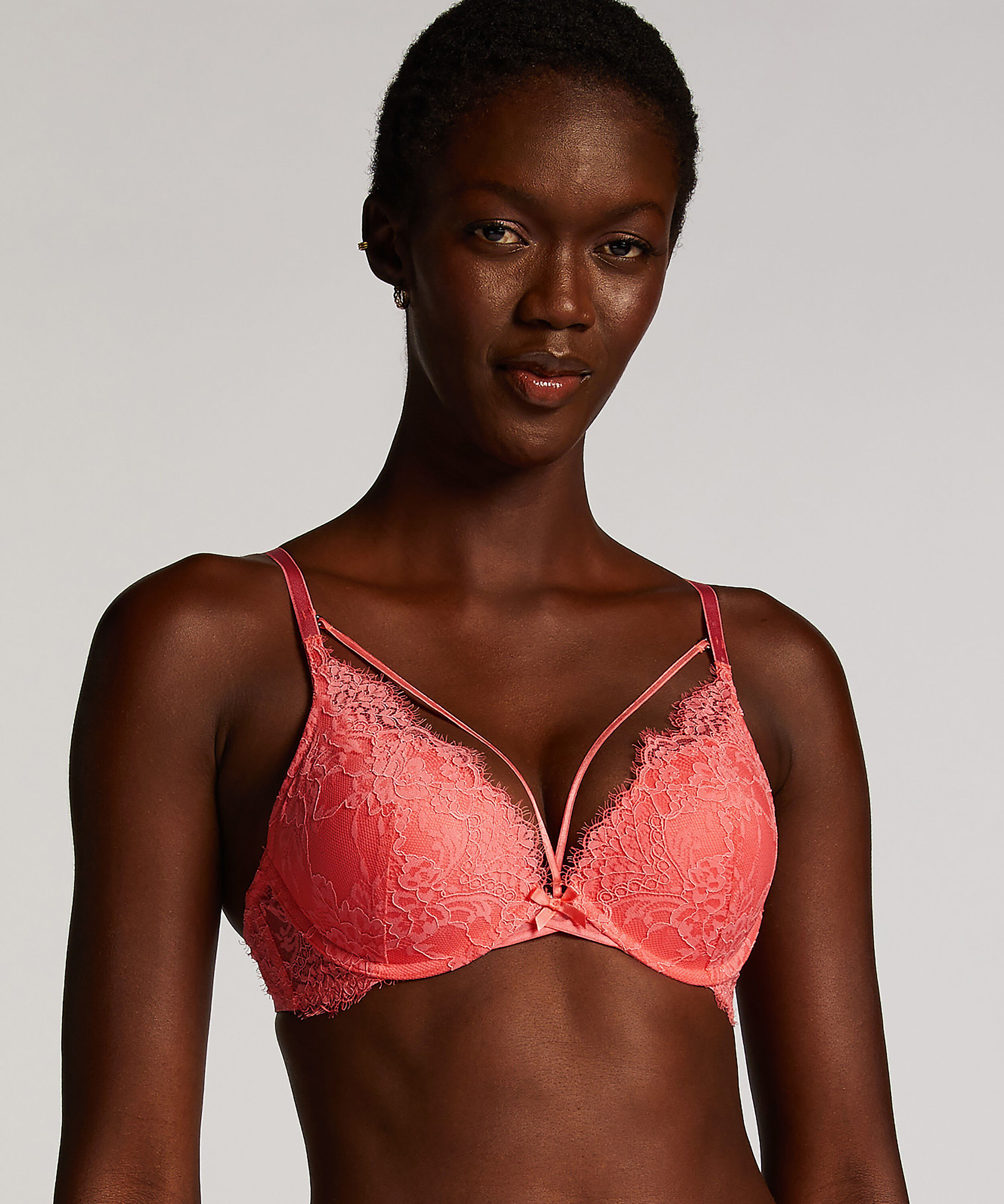 Arabella formpressad bygel-bh med push-up, Rosa