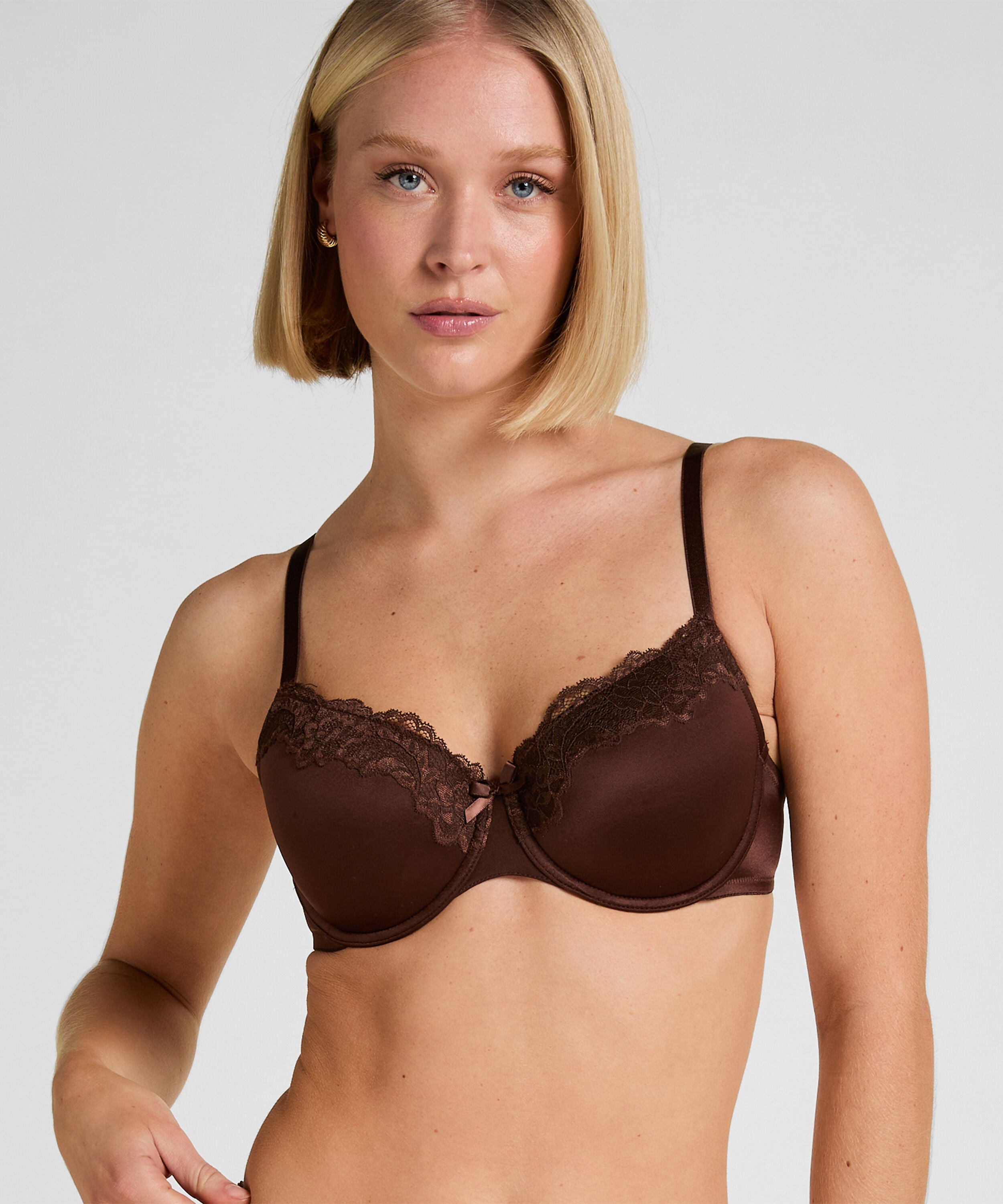 Formpressad bygel-bh Lace & Shine, Brun Formpressad bygel-bh Lace & Shine, Brun