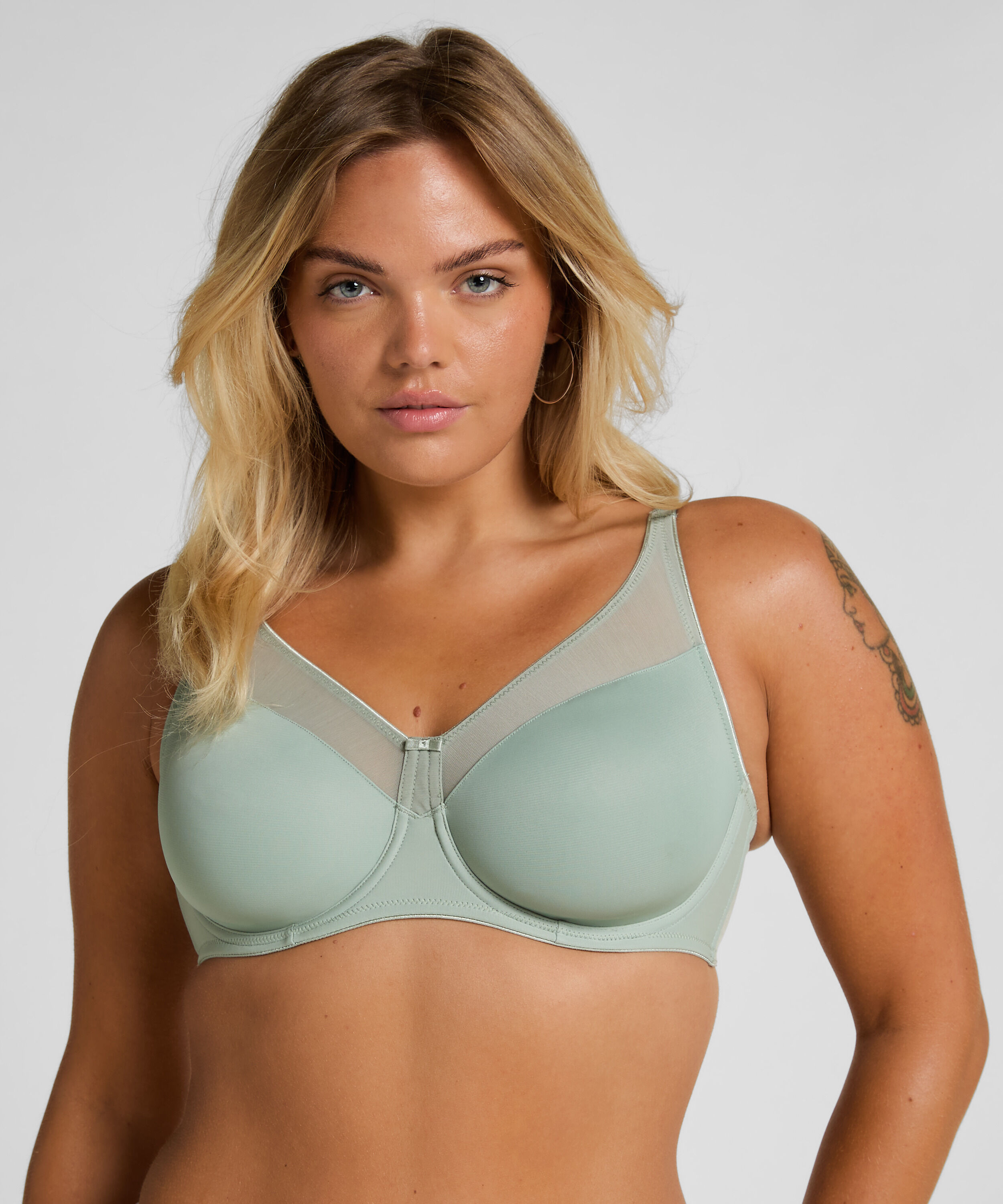 Icke-formpressad minimizer-bh med bygel Nina, Grön