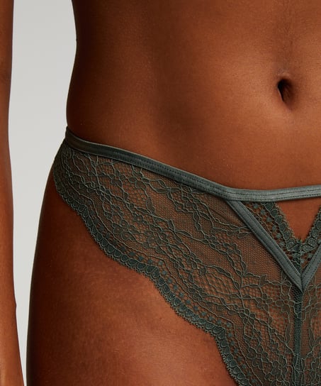 Cheekini Isabelle, Gr&ouml;n