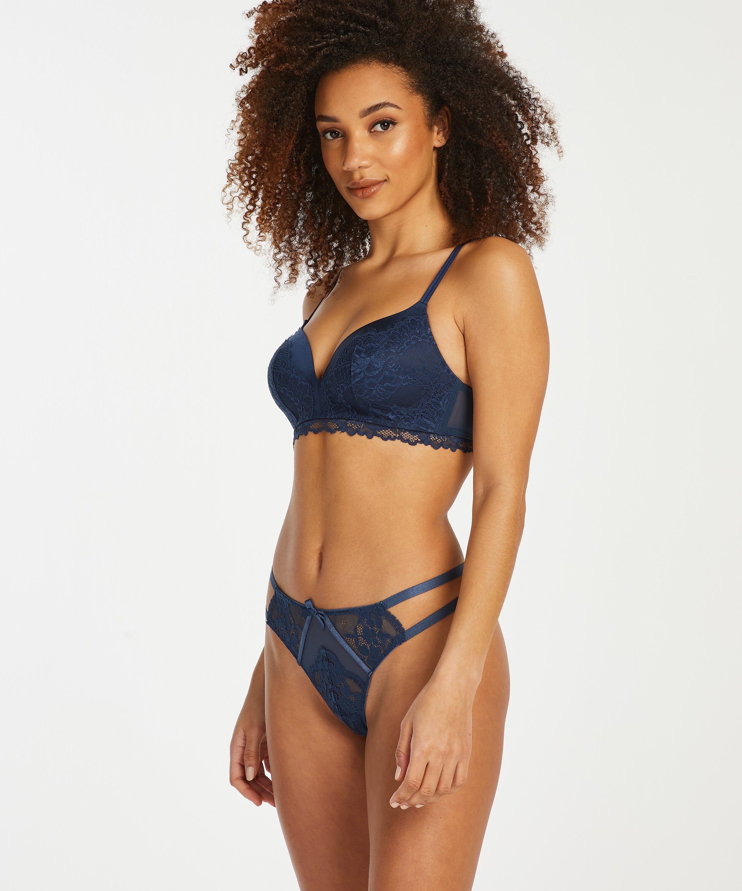 Halle stringtrosa, blå