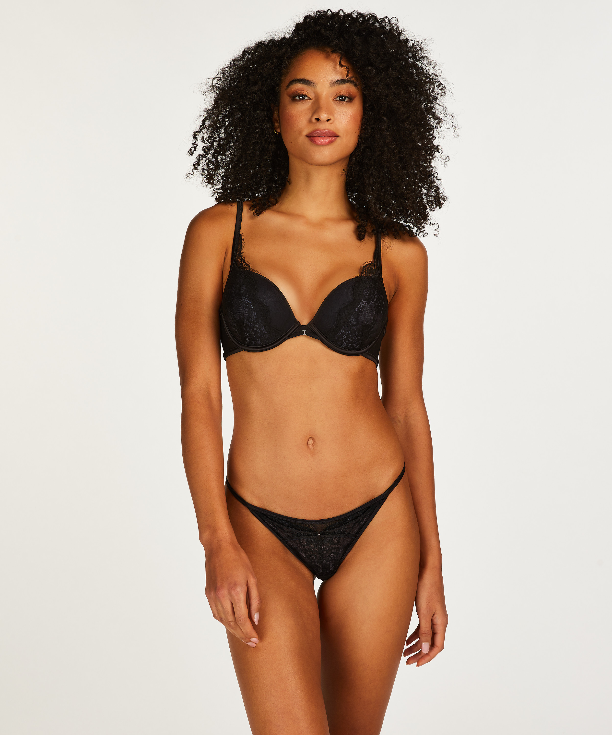 Vadderad förstorande bygel-bh Elissa, Svart, main