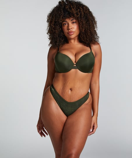 Stringtrosa Lea, Gr&ouml;n