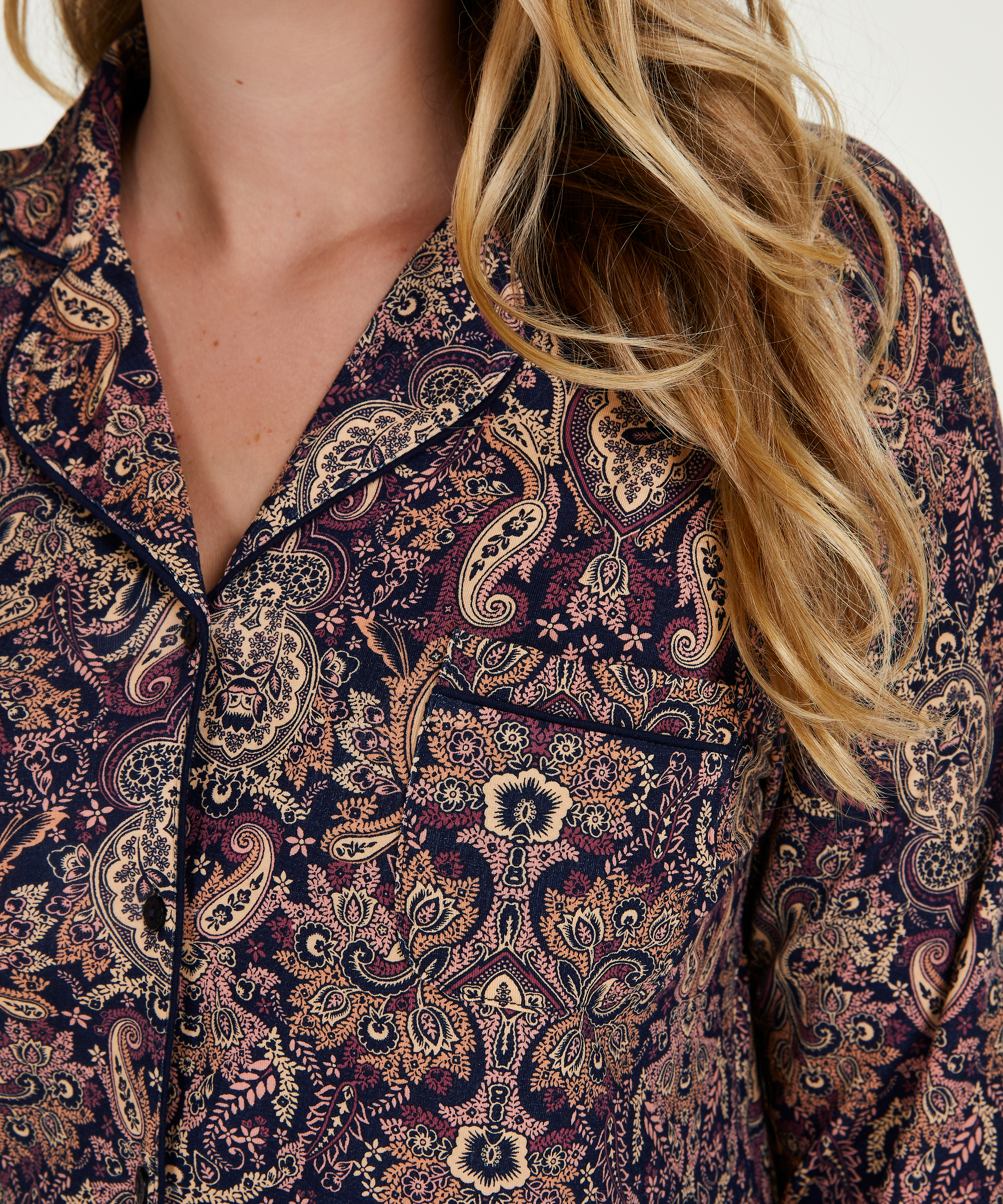 Pyjamasset, bl&aring;, main