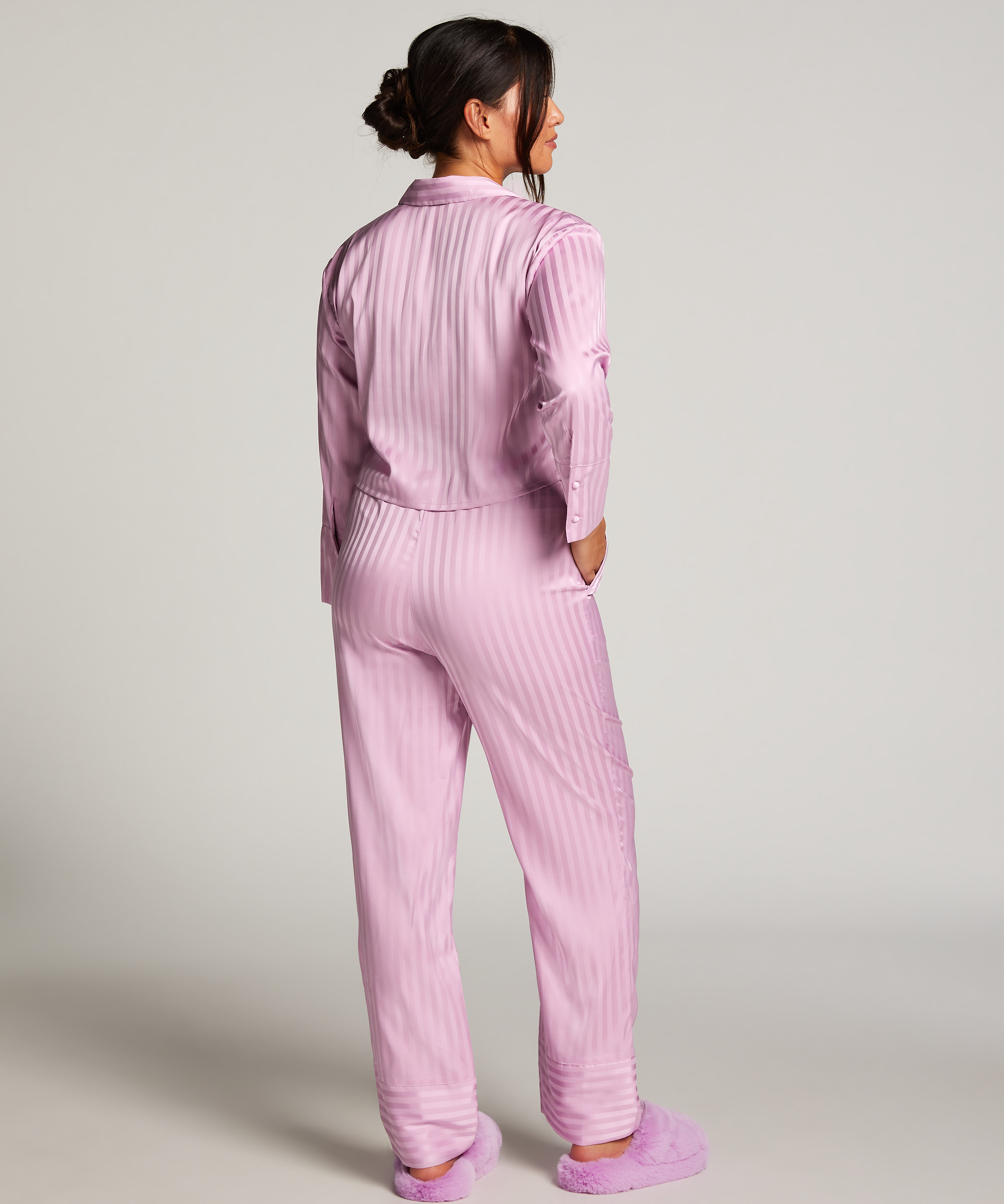 L&aring;ng&auml;rmad jacka i satin, Lila, main