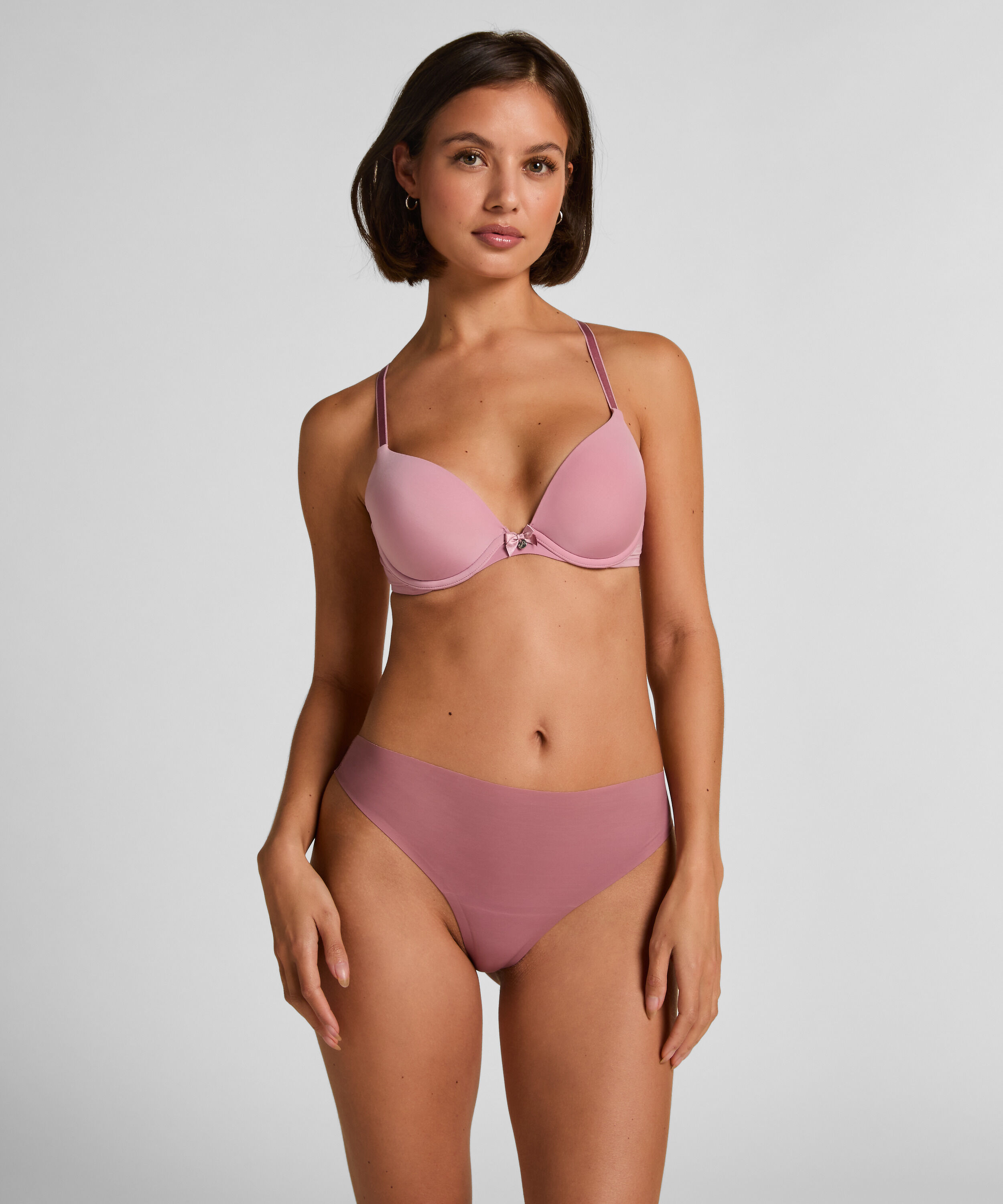 Högt skuren osynlig stringtrosa, Rosa