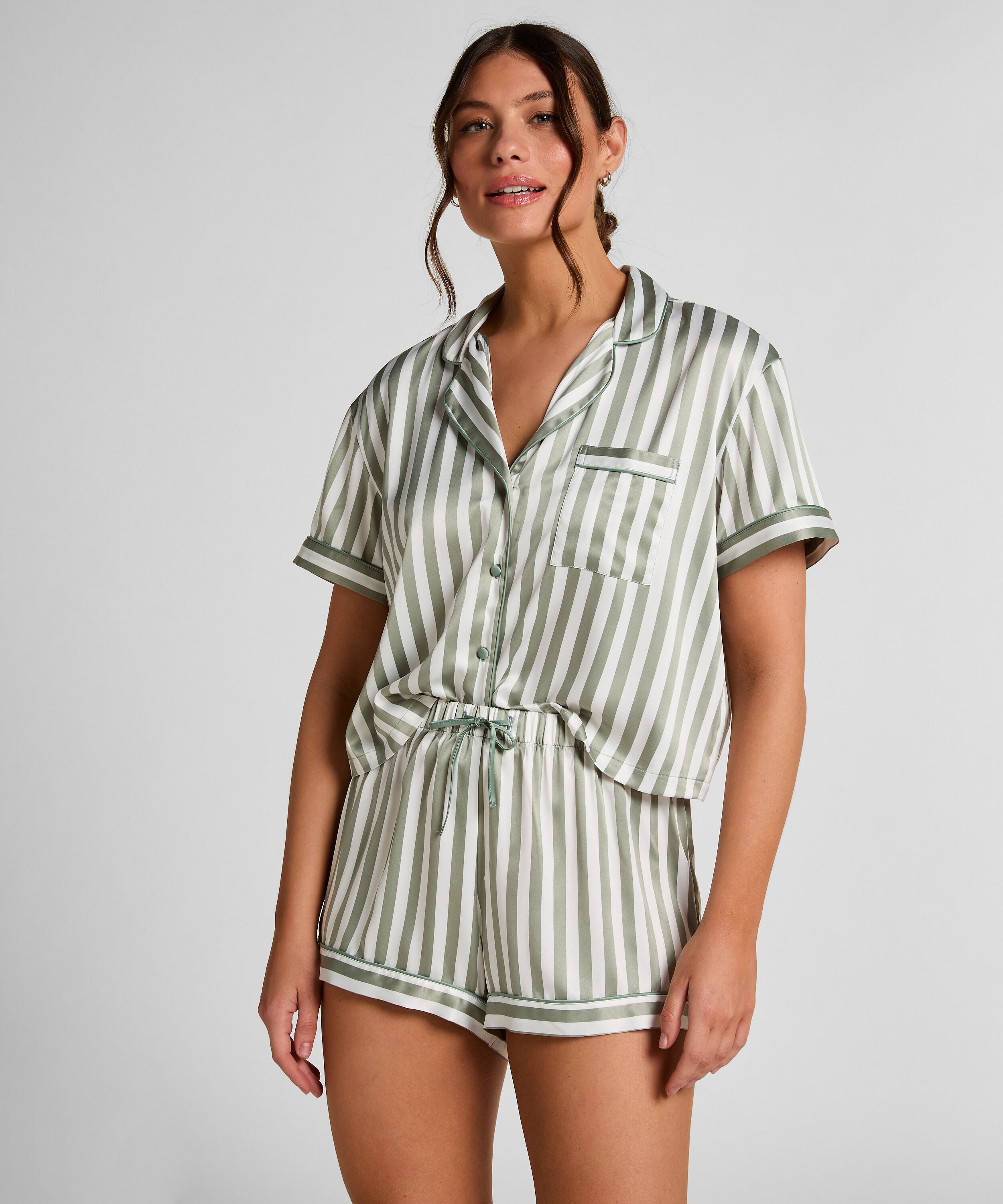 Pyjamasset i satin, Grön