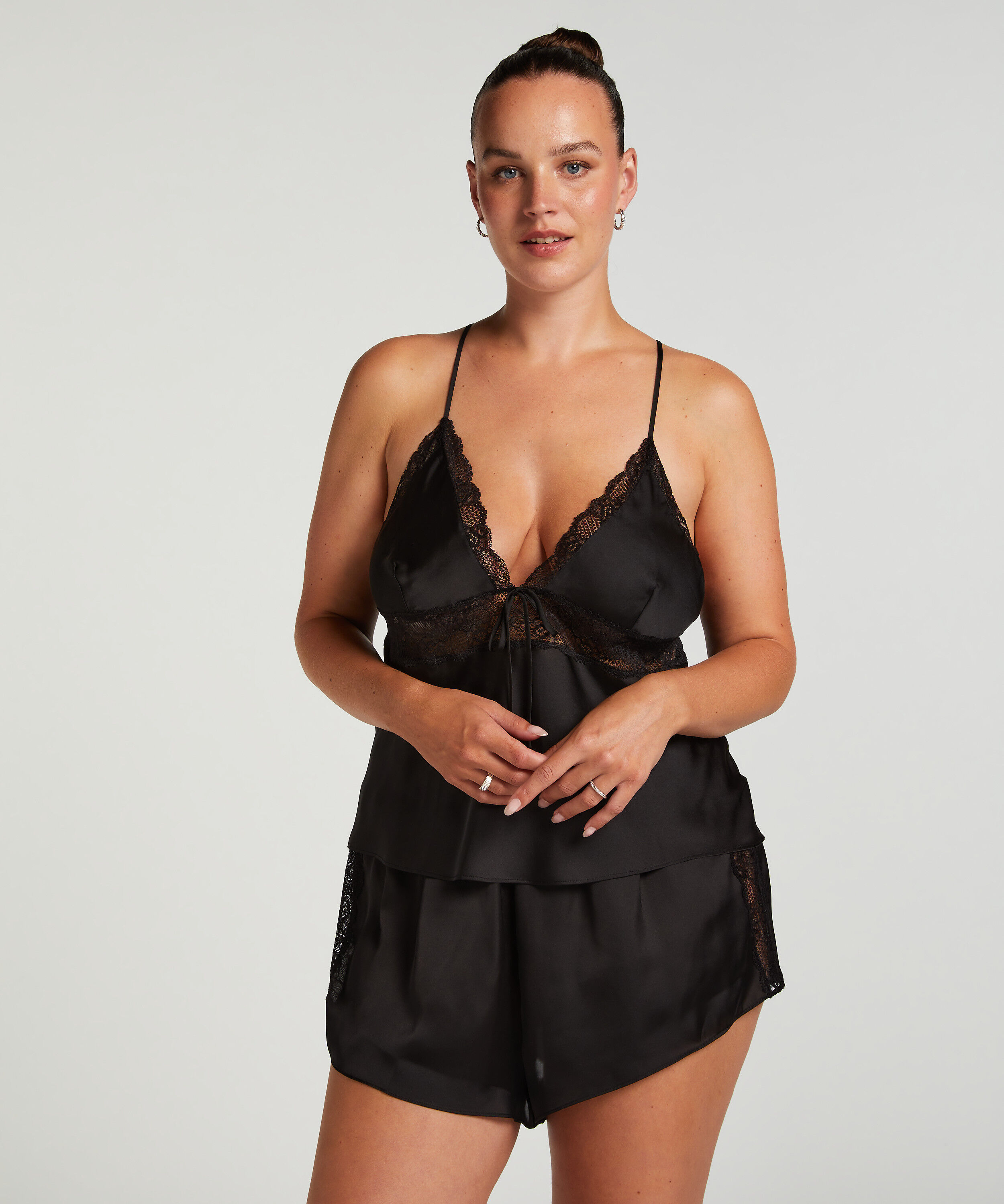 Pyjamasshorts Satin Marcela, Svart