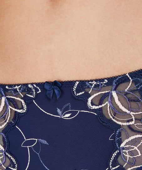 H&ouml;g trosa Diva, Bl&aring;