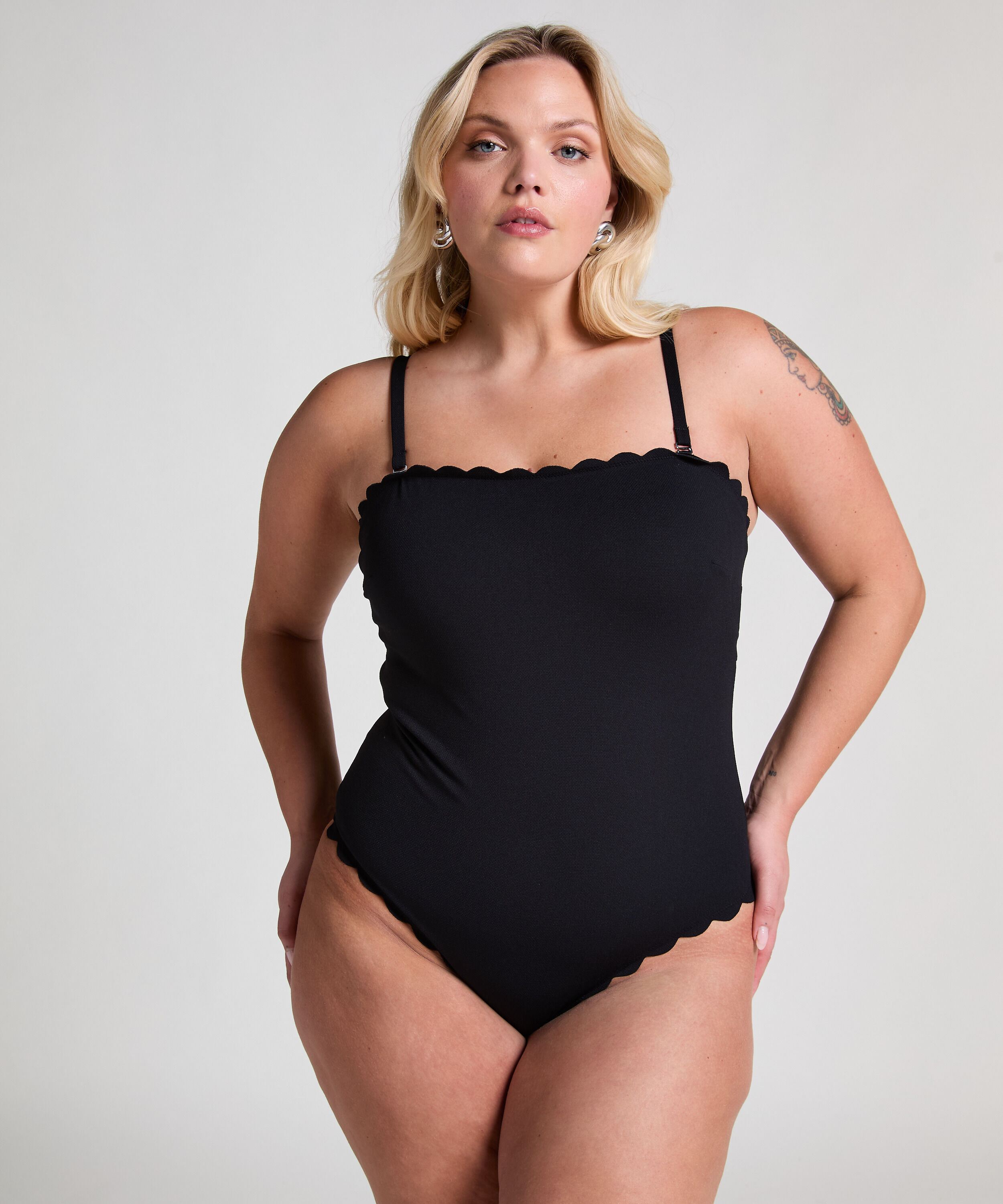 Baddräkt Bandeau Scallop