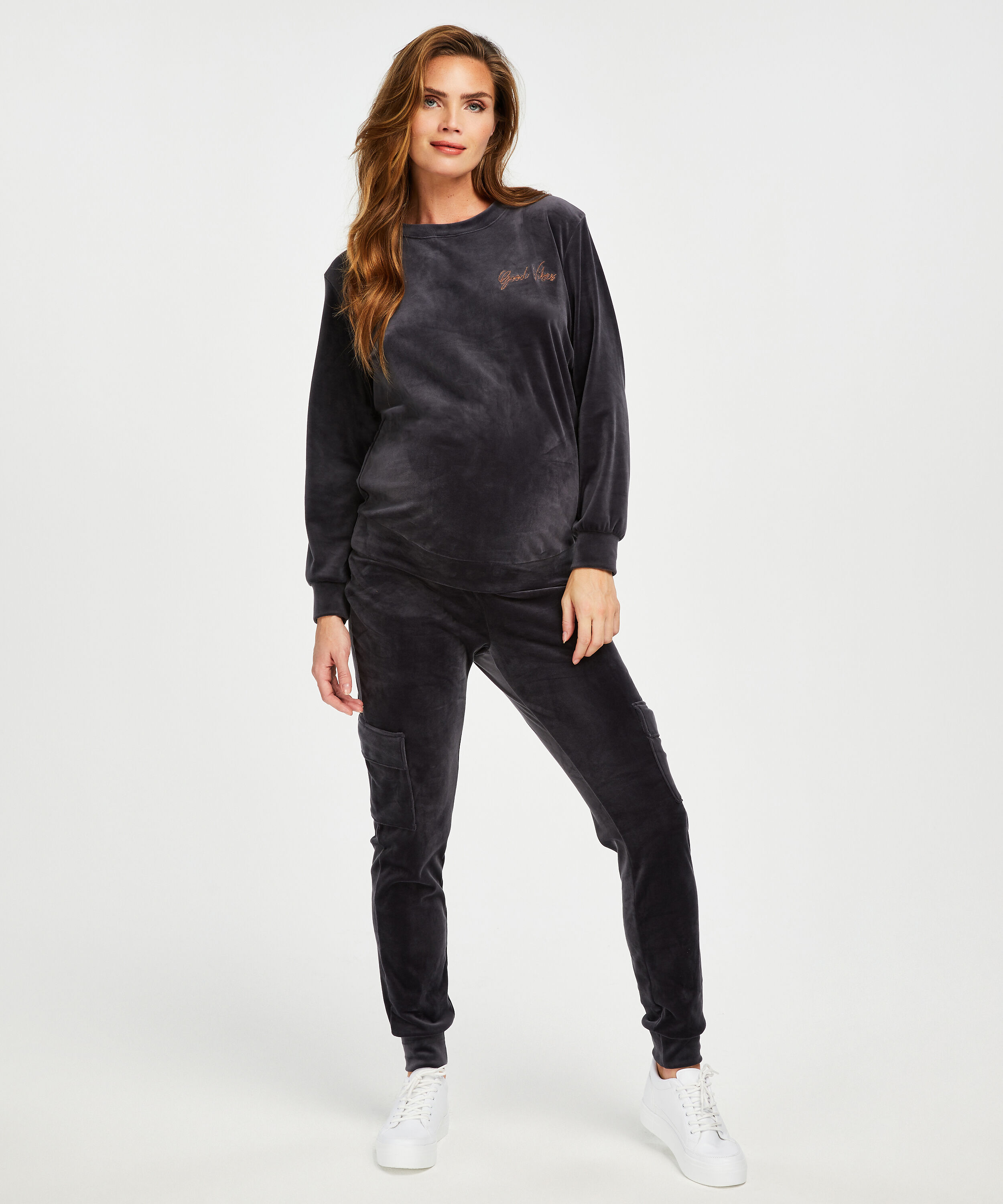 Mamma-joggingbyxa i velour, Gr&aring;