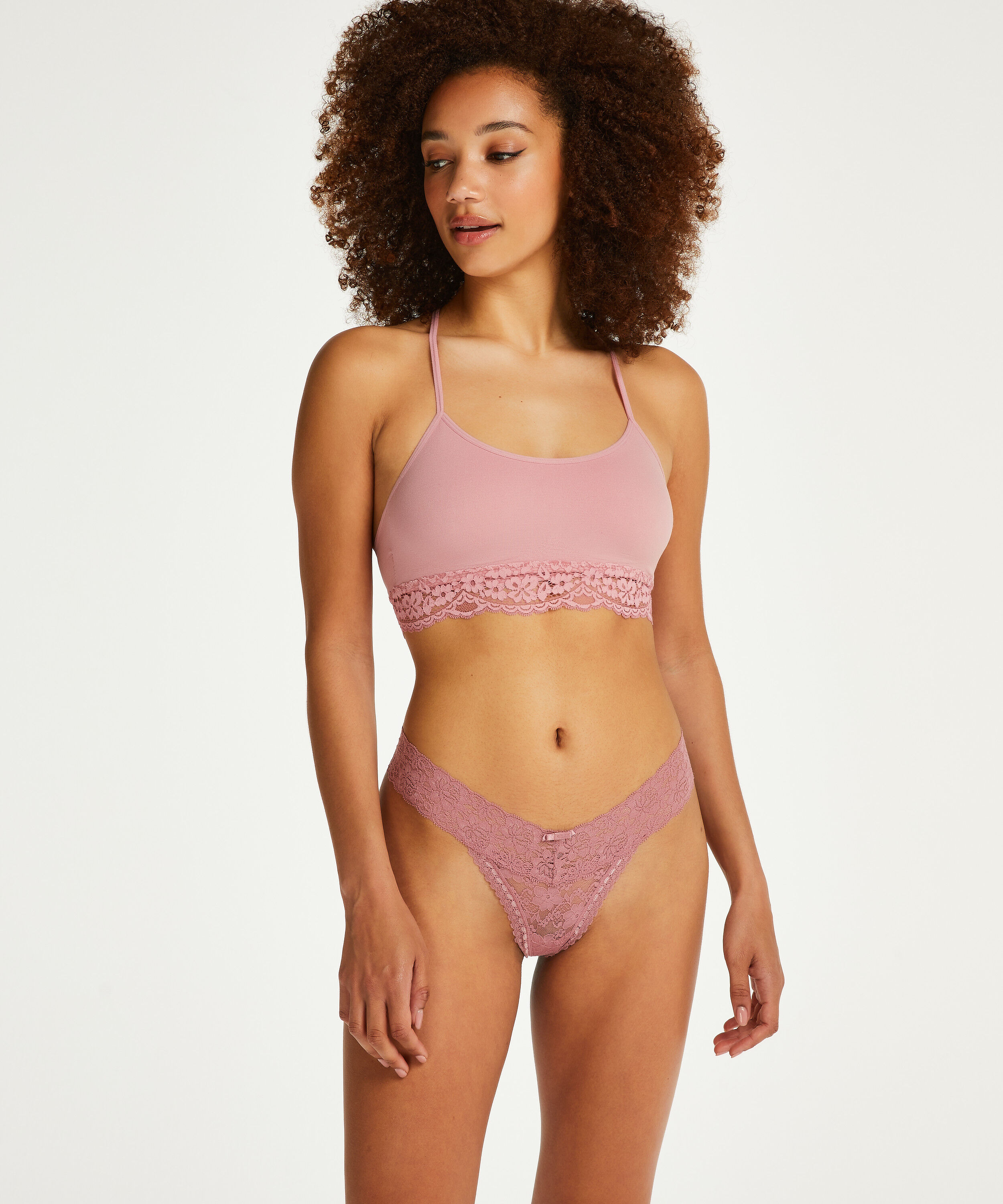 Extra låg stringtrosa V-shape, Lila