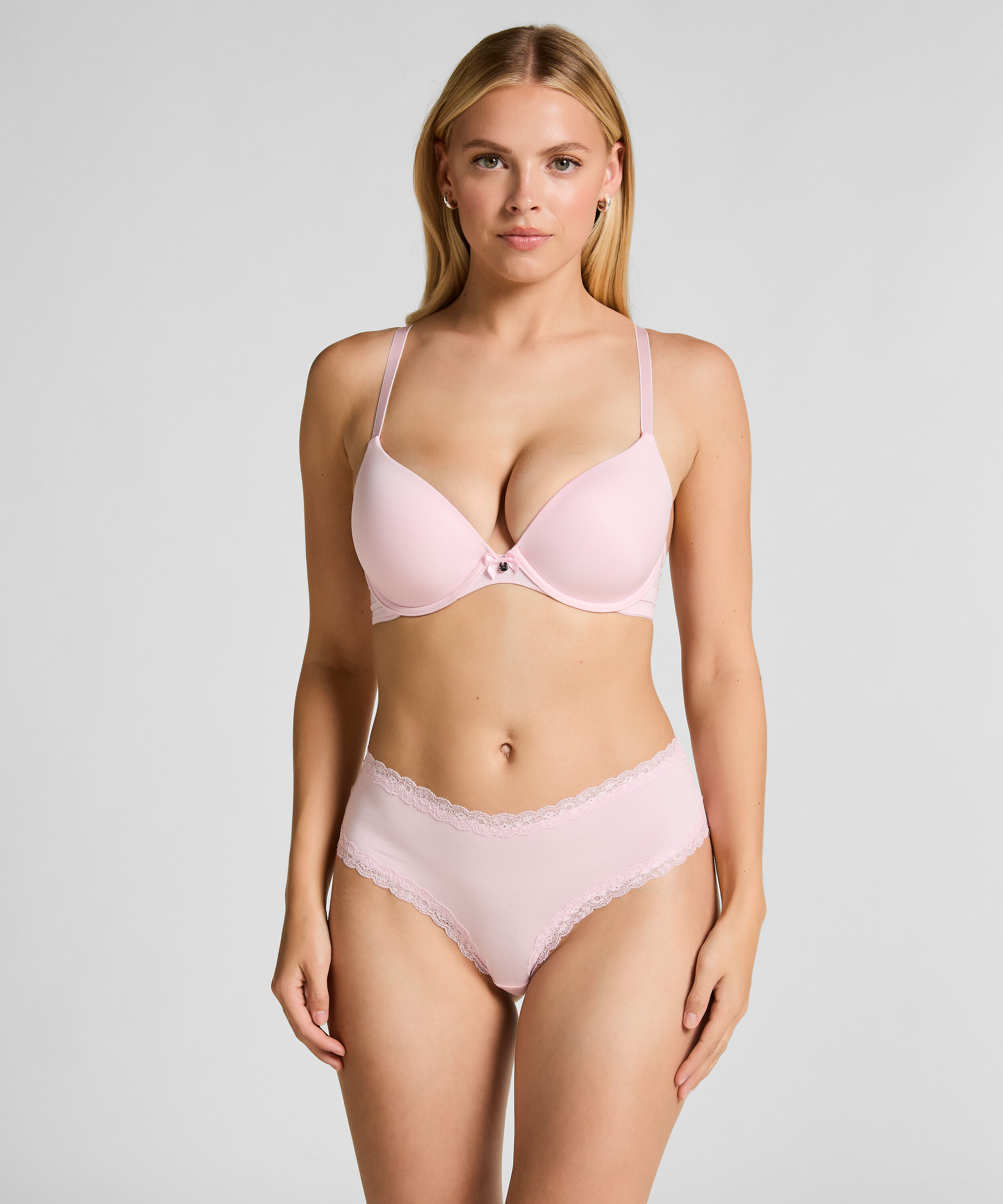 Alex V-formad brazilian-trosa, Rosa