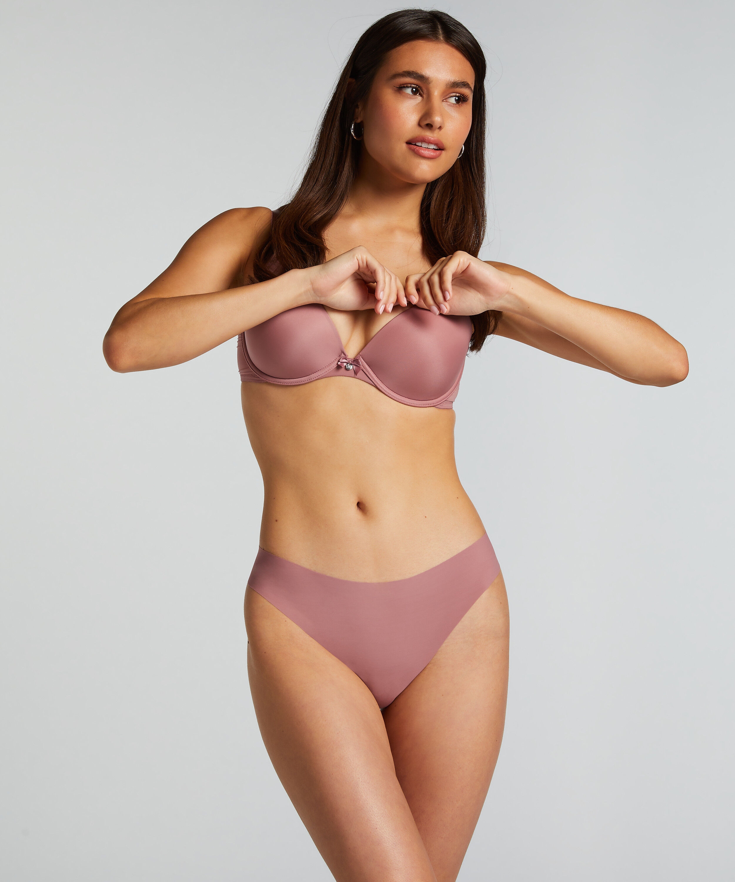 Invisible string basic, Rosa