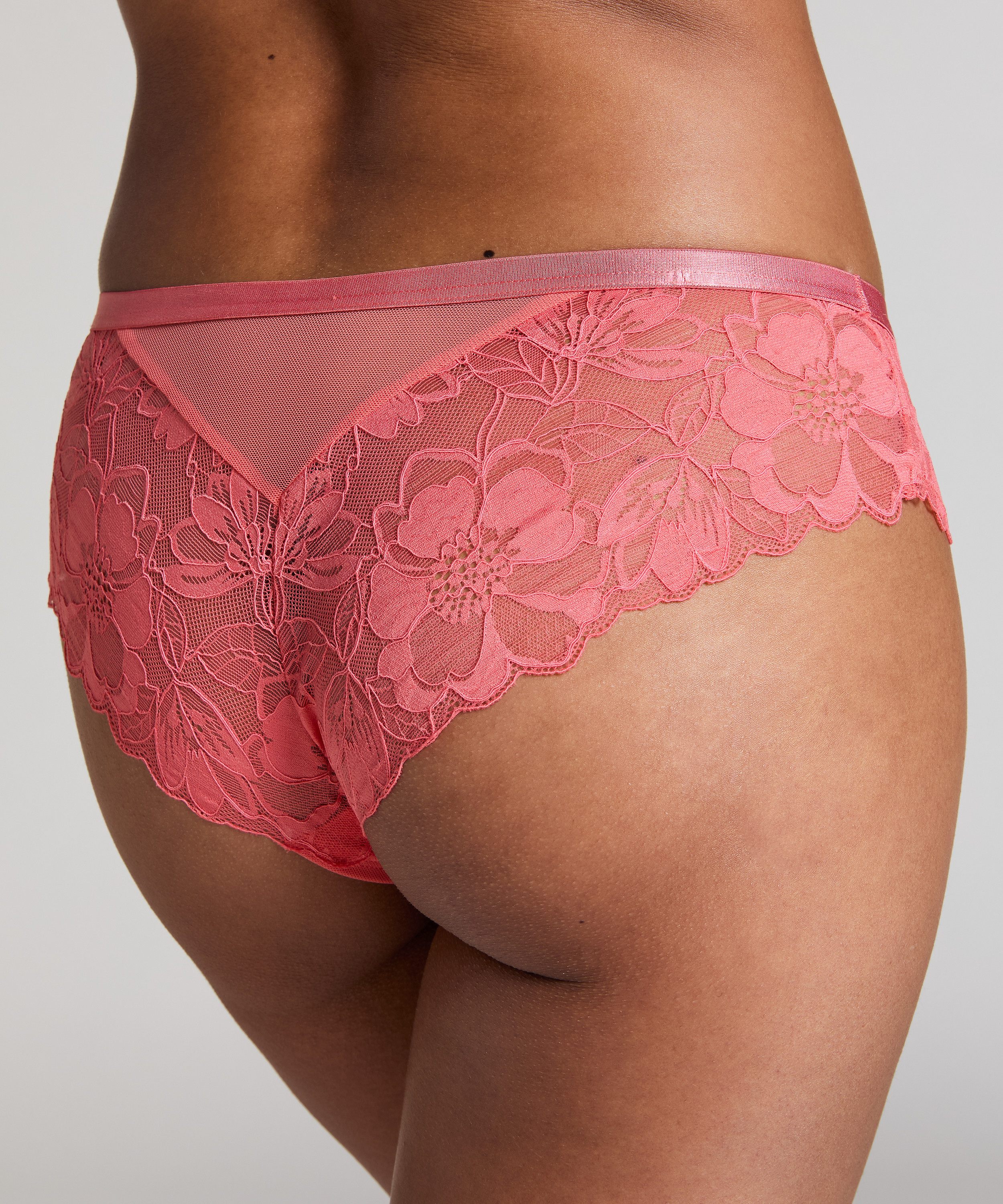 Brazilian-trosa Sophia, Rosa, main