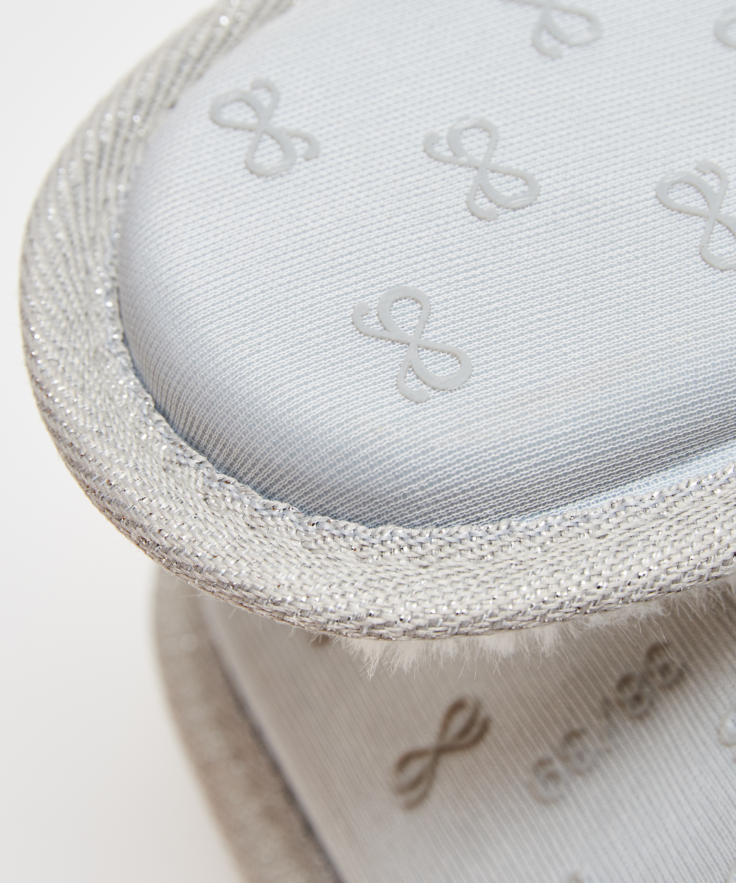 Fancy stickade tofflor, Grå, main