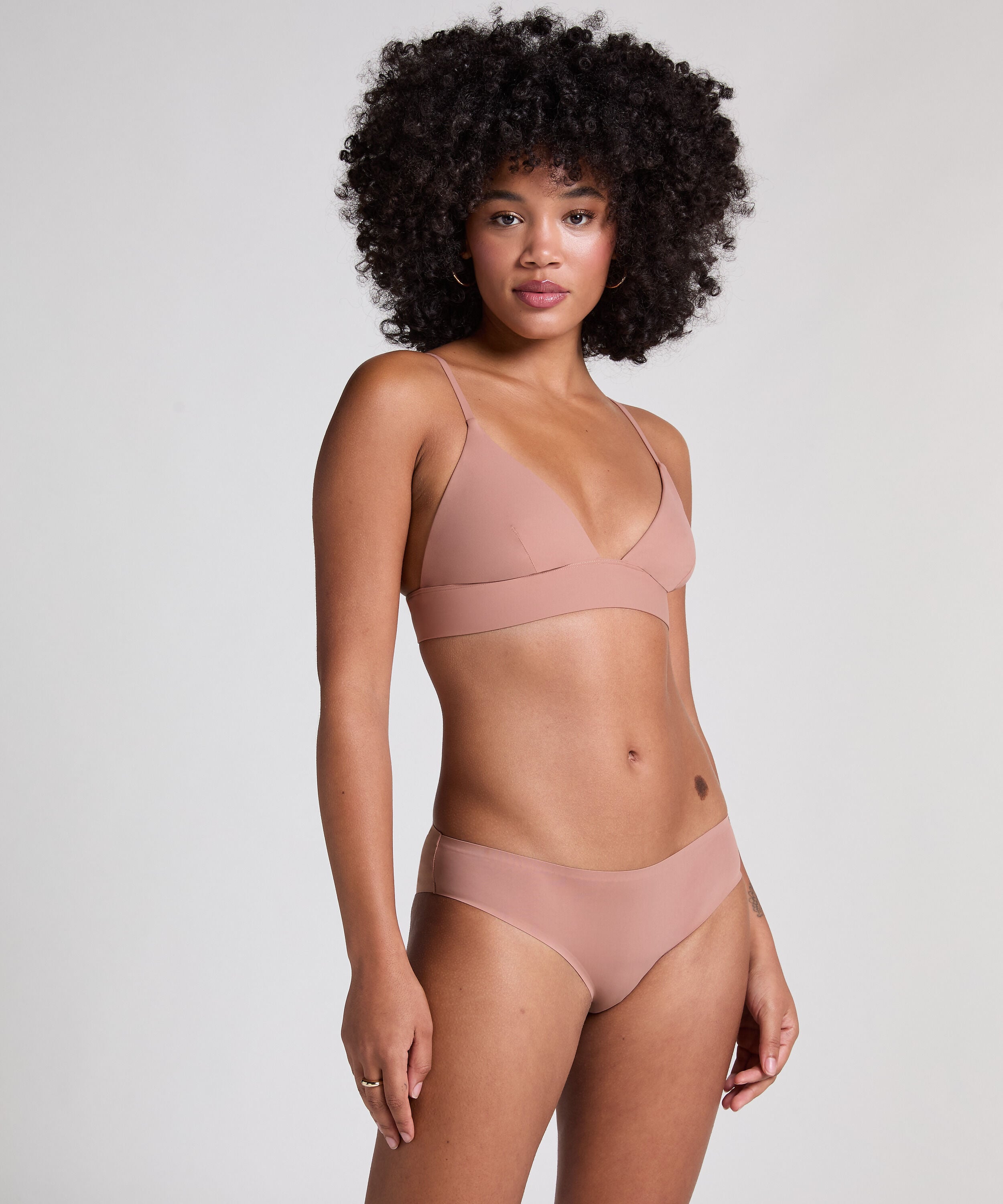 Osynlig brazilian-trosa, Brun Osynlig brazilian-trosa, Brun