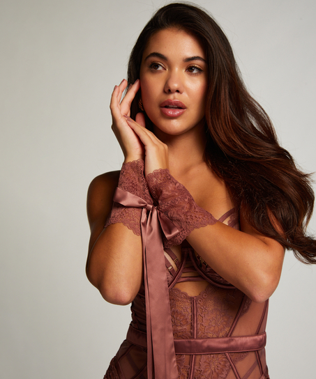 Handklovar av spets, Lila