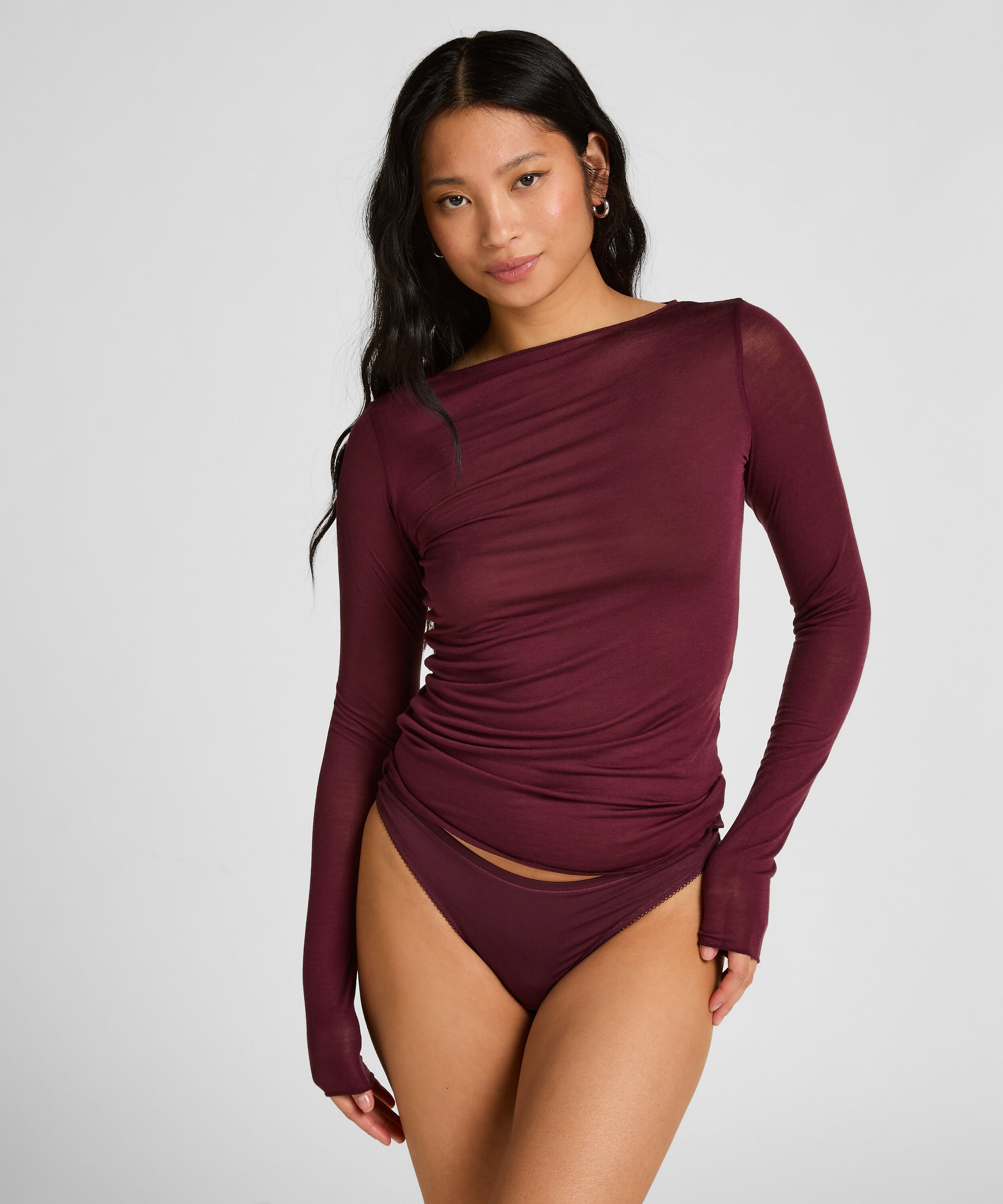 Alex stringtrosa, Lila