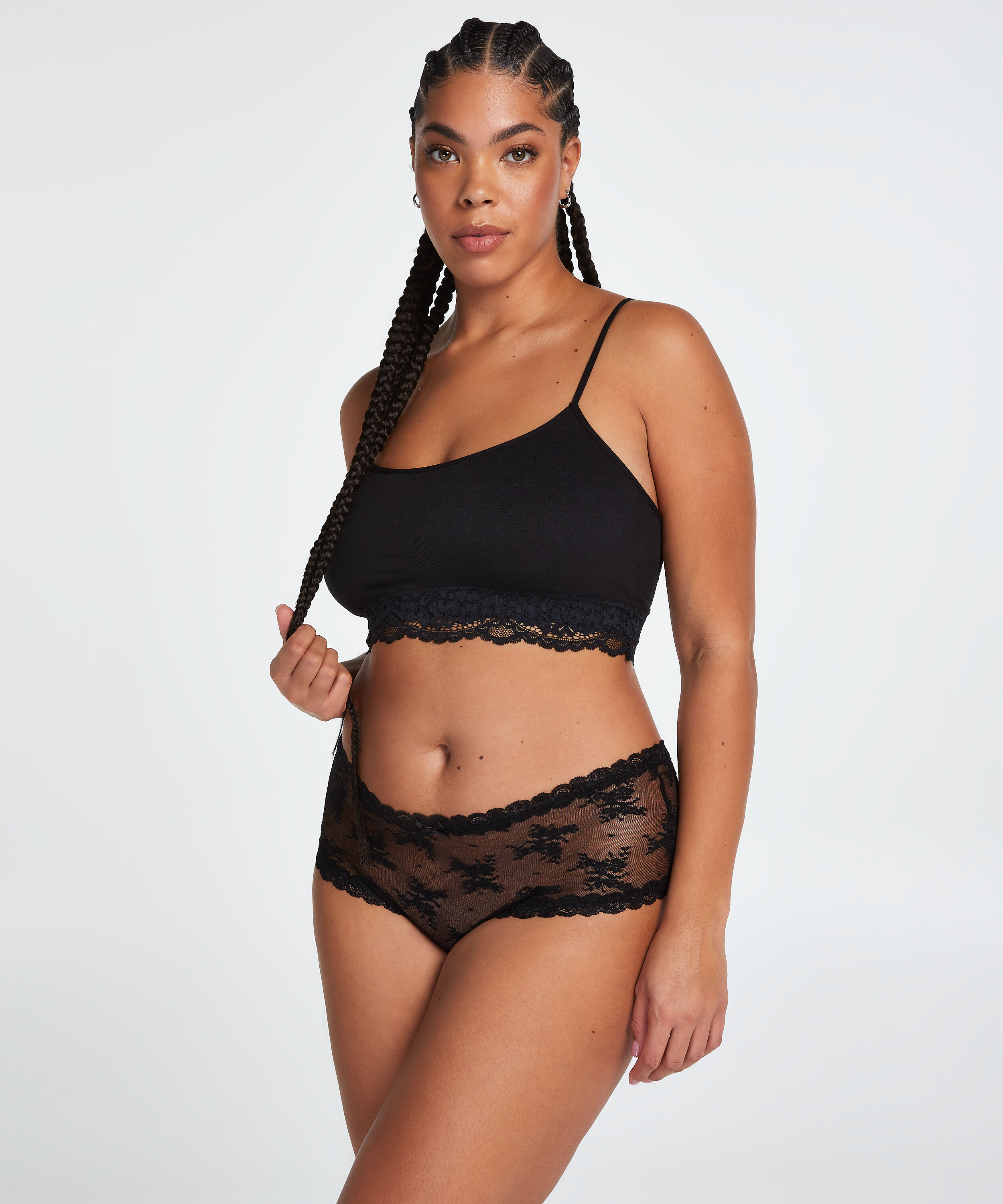 Brazilian V-shape Curvy, Svart