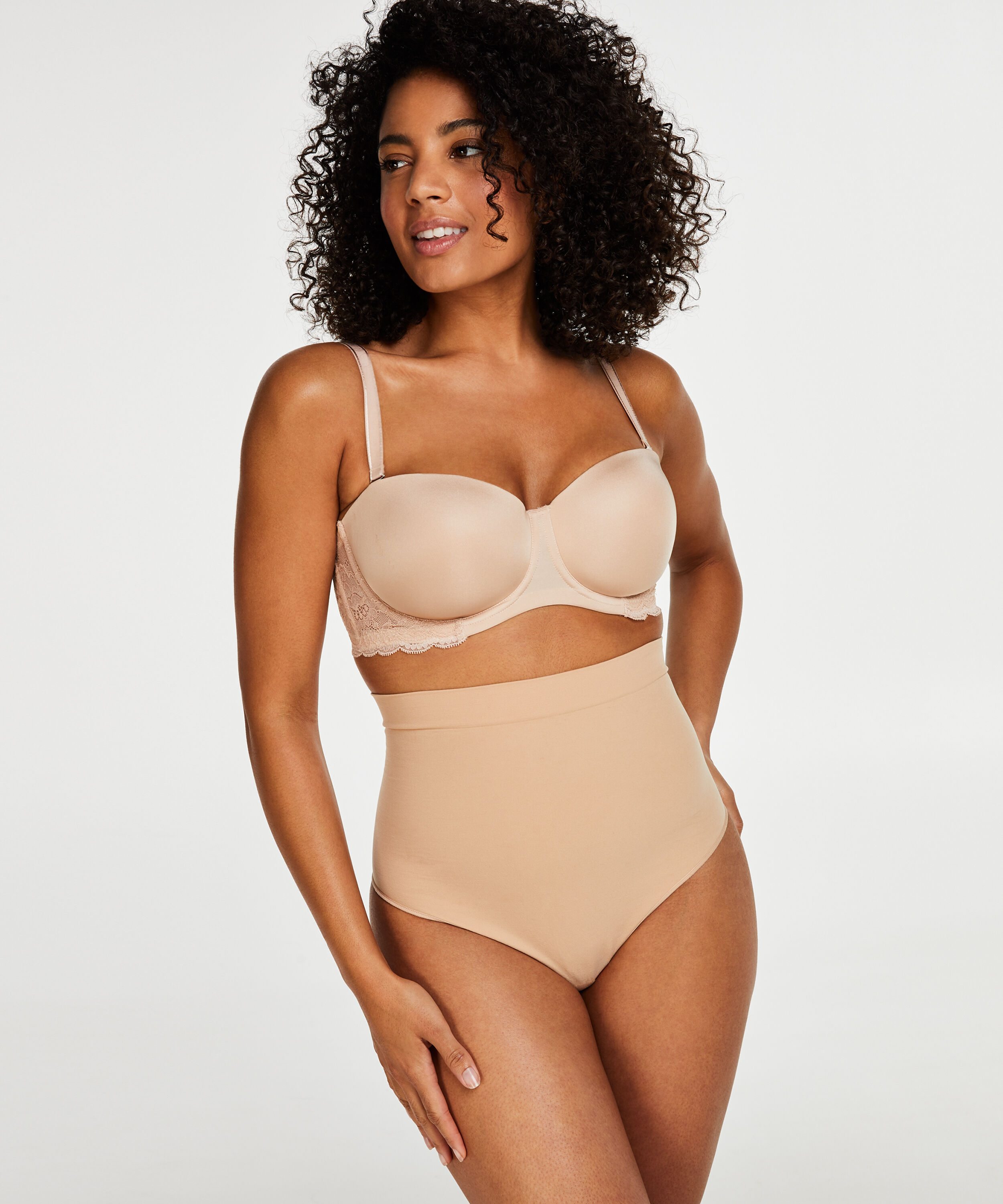 Uppstramande stringtrosa med hög midja - Level 2, Beige