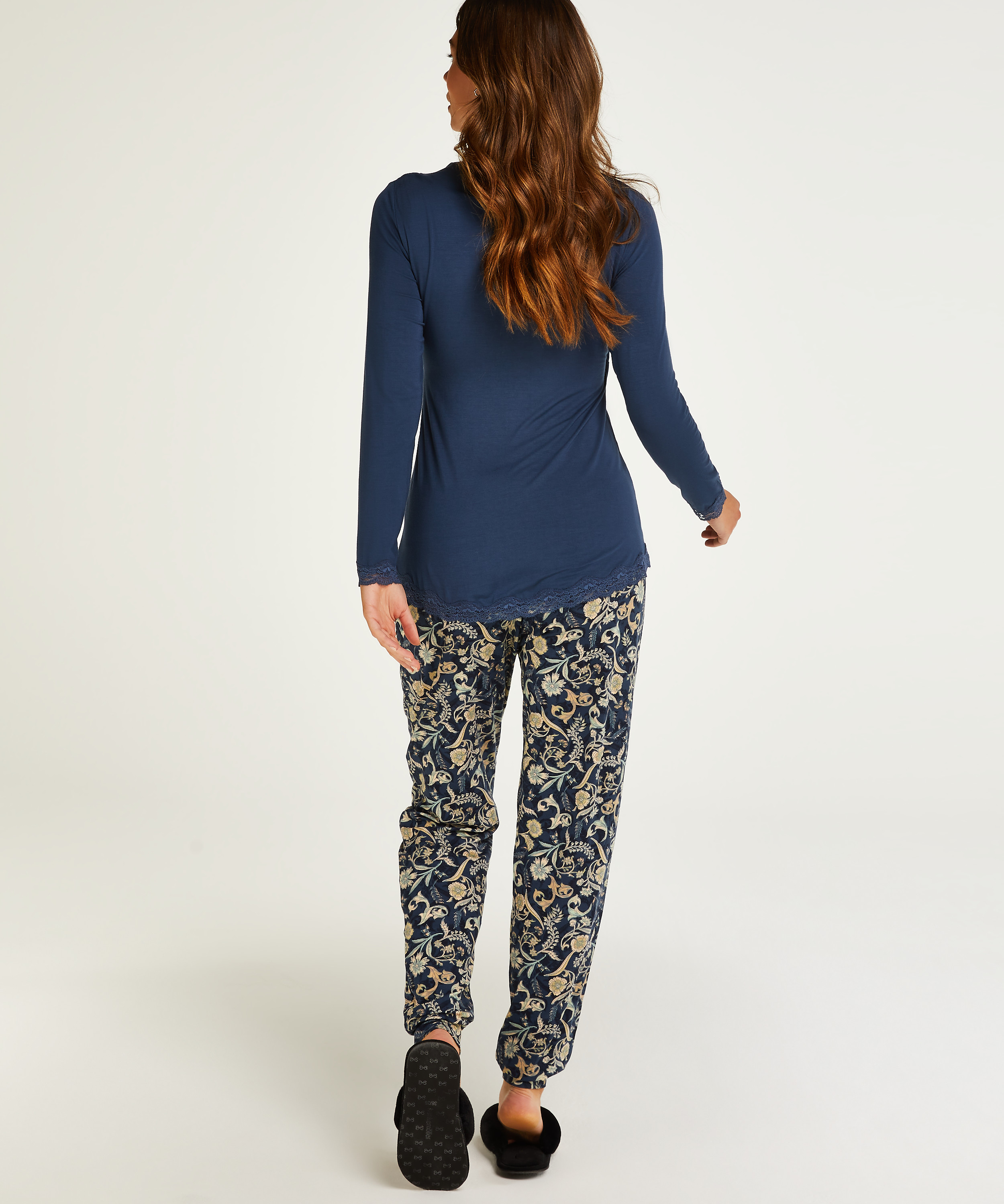 Pyjamasset f&ouml;r amning, Bl&aring;, main