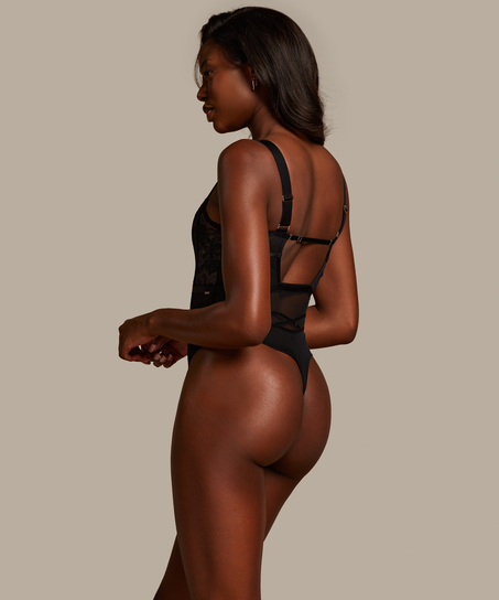 Body Magdalena, Svart