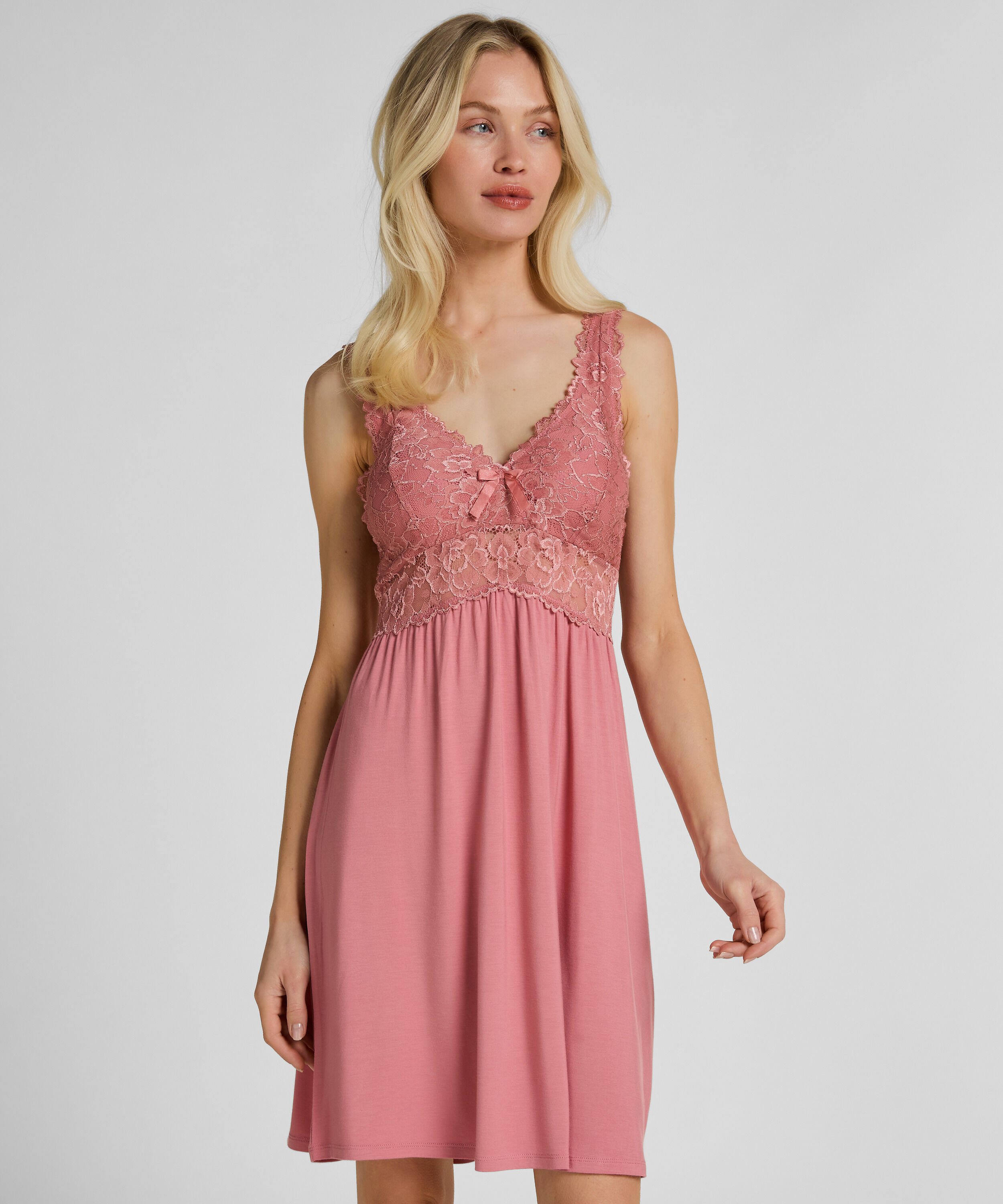 Nora Lace slipklänning, Rosa