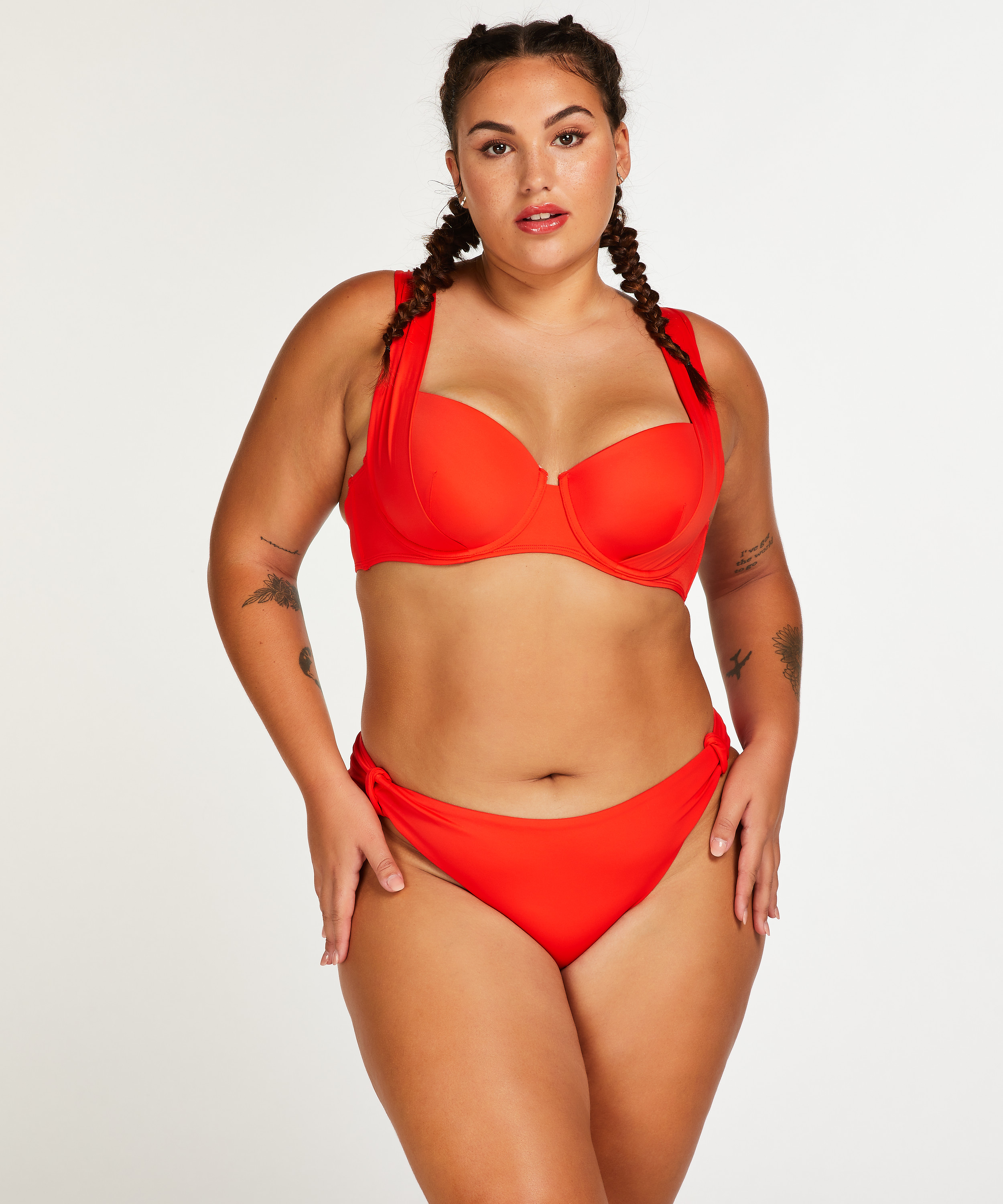 Sardinia formpressad bikini-bh med bygel, röd, main