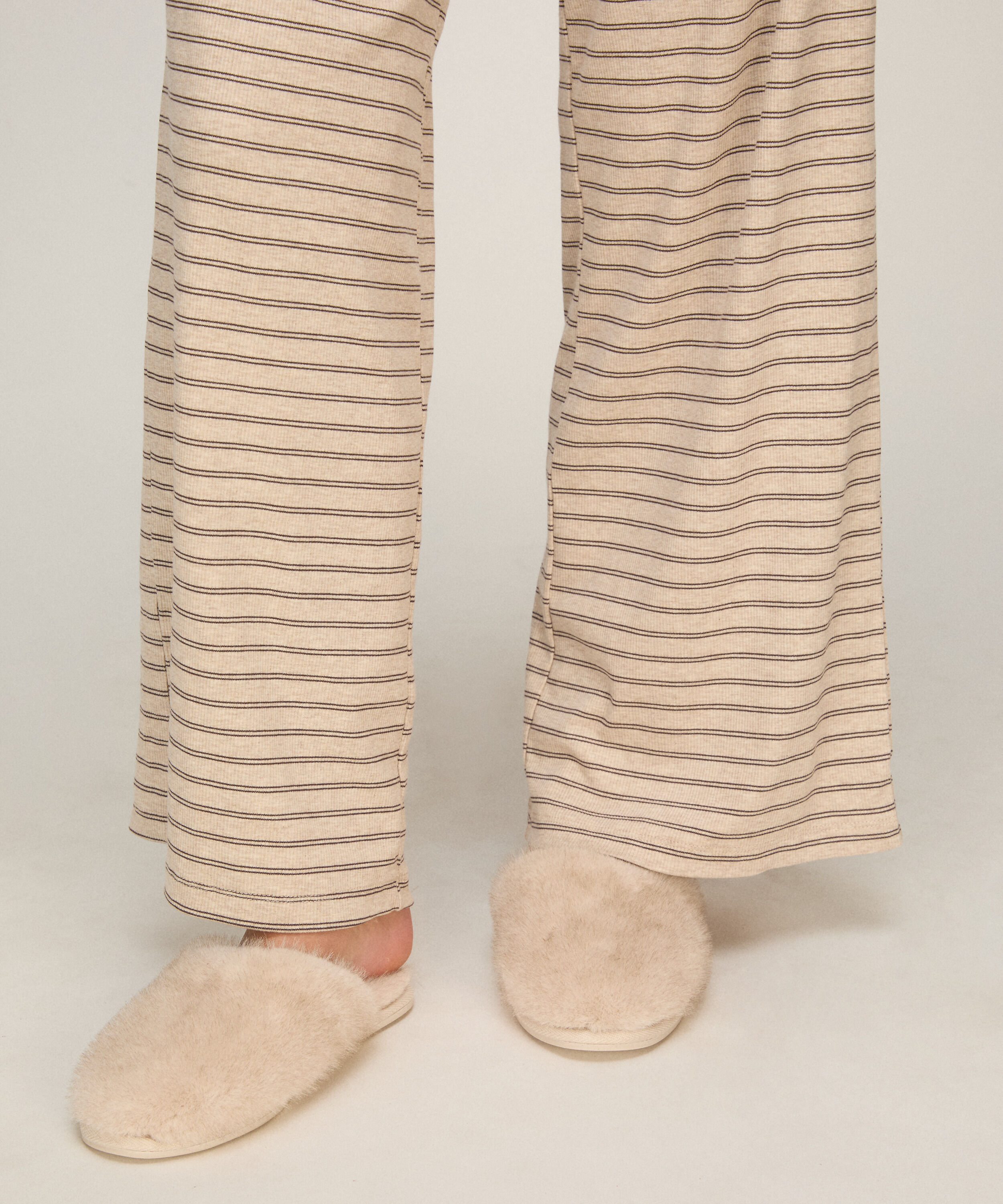 Tofflor Faux Fur, Grå