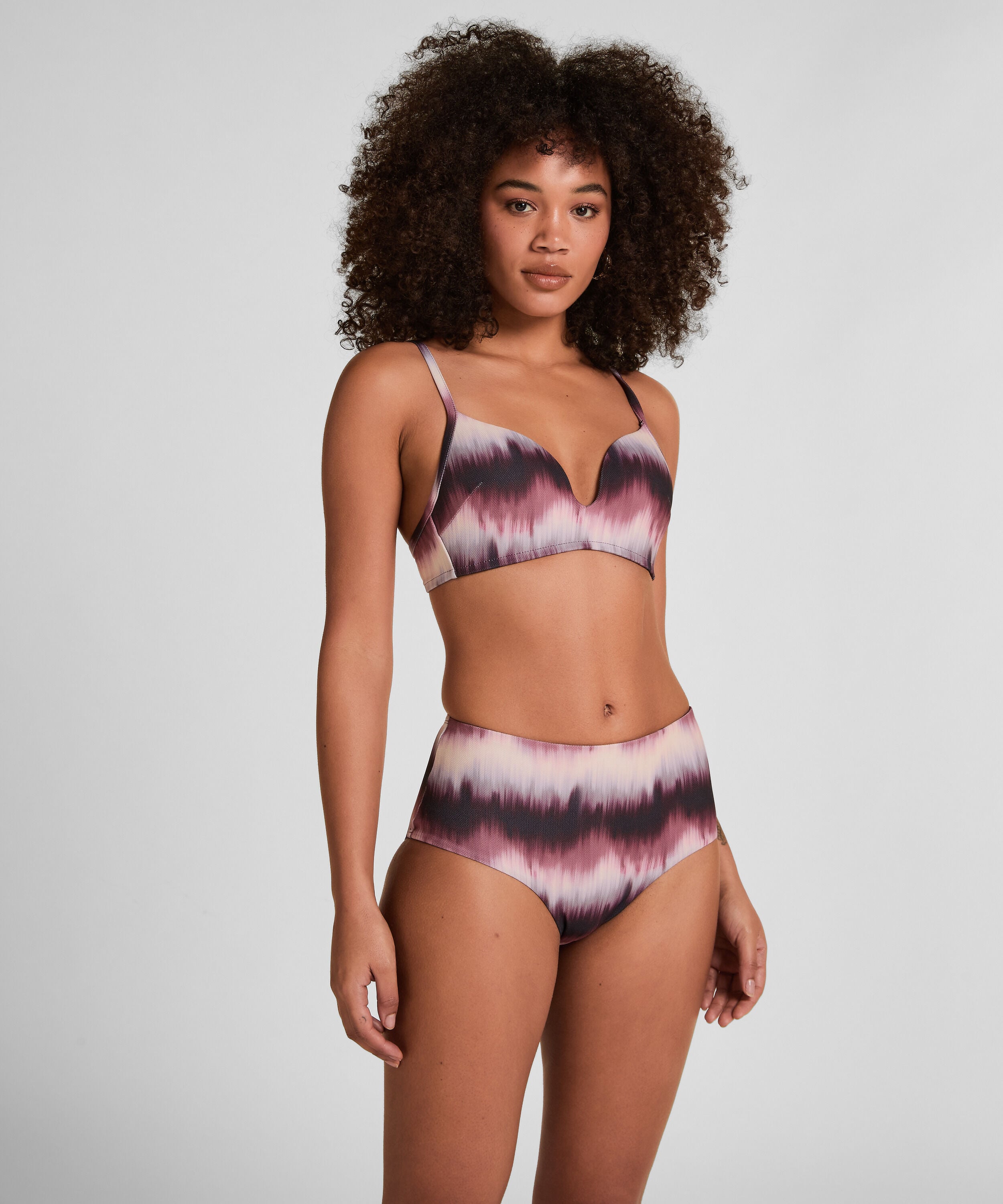 Höga Bikinitrosa Mauritius, Lila