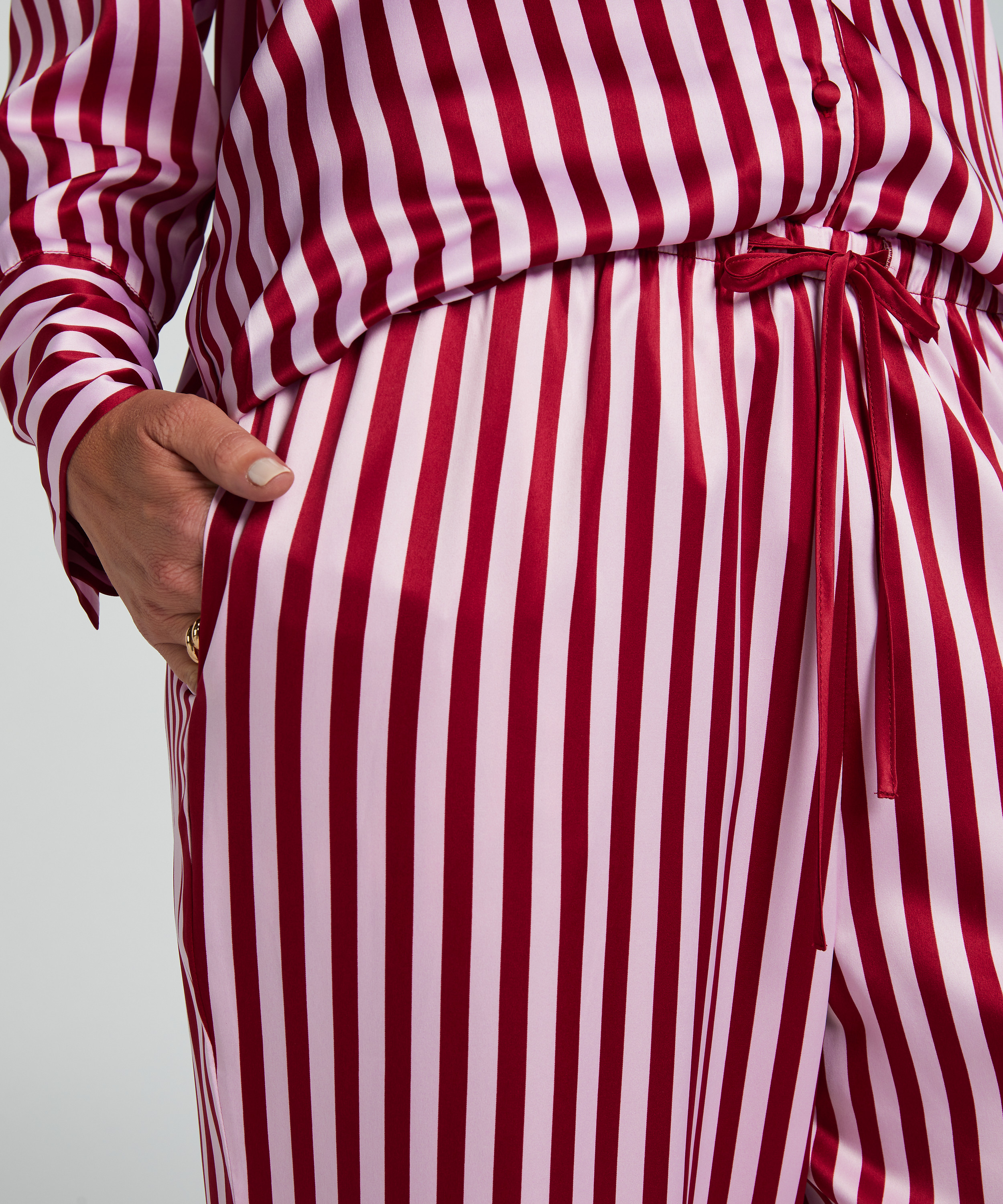 Satin-byxor, Rosa, main