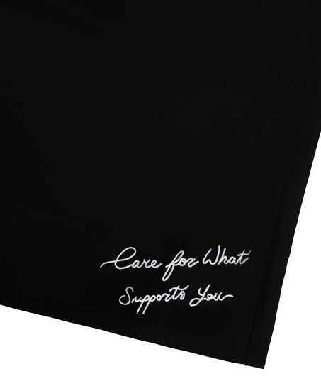 Stor tv&auml;ttp&aring;se, Svart