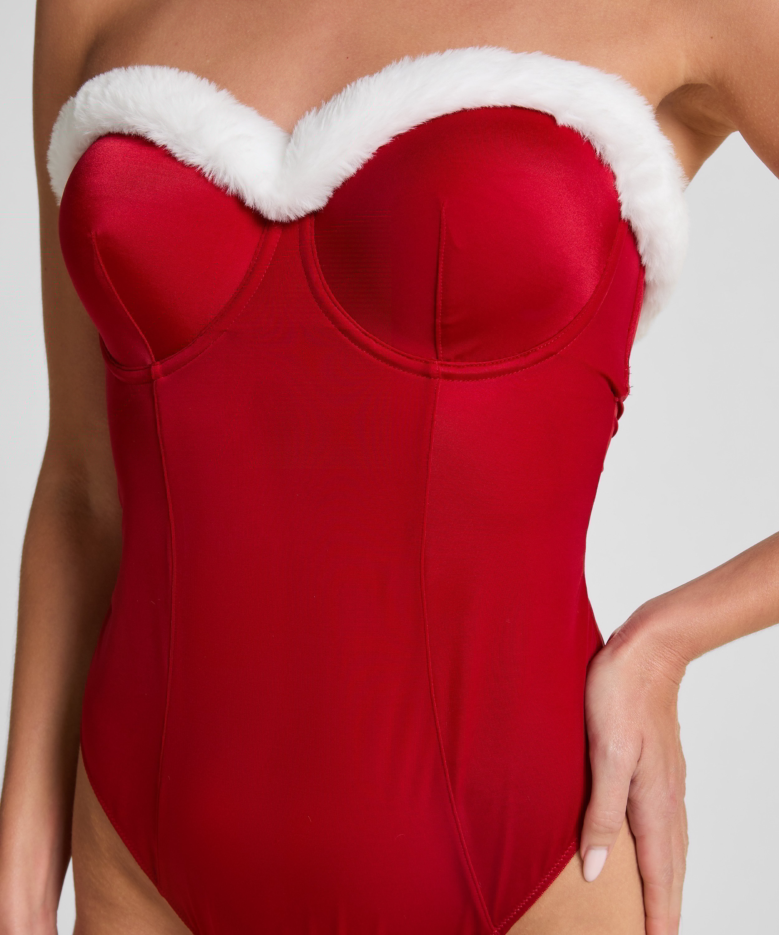 Jovie body, Röd, main