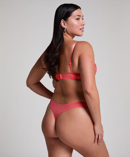 Cherry stringtrosa, Rosa