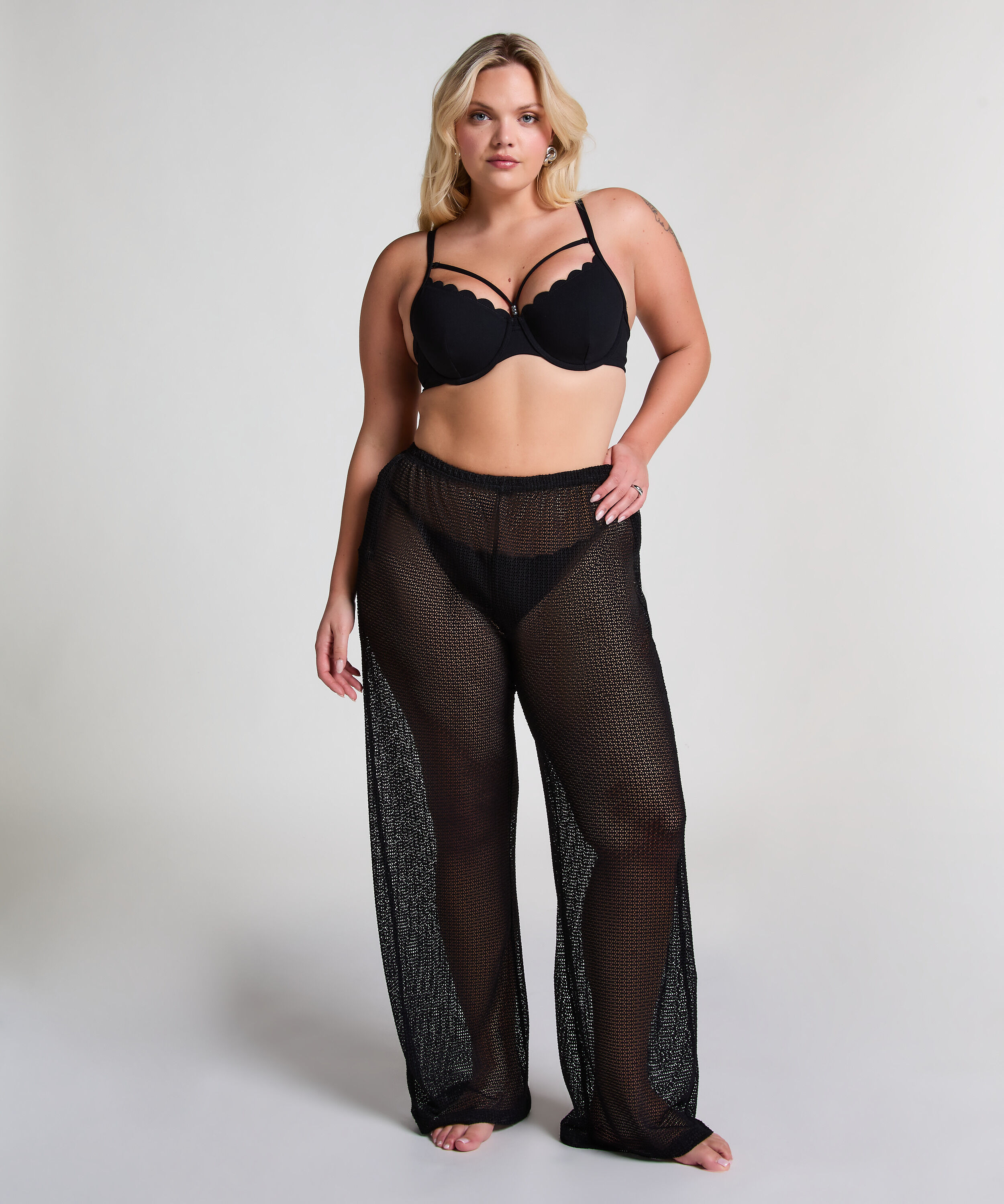 Stickade strandbyxor, Svart