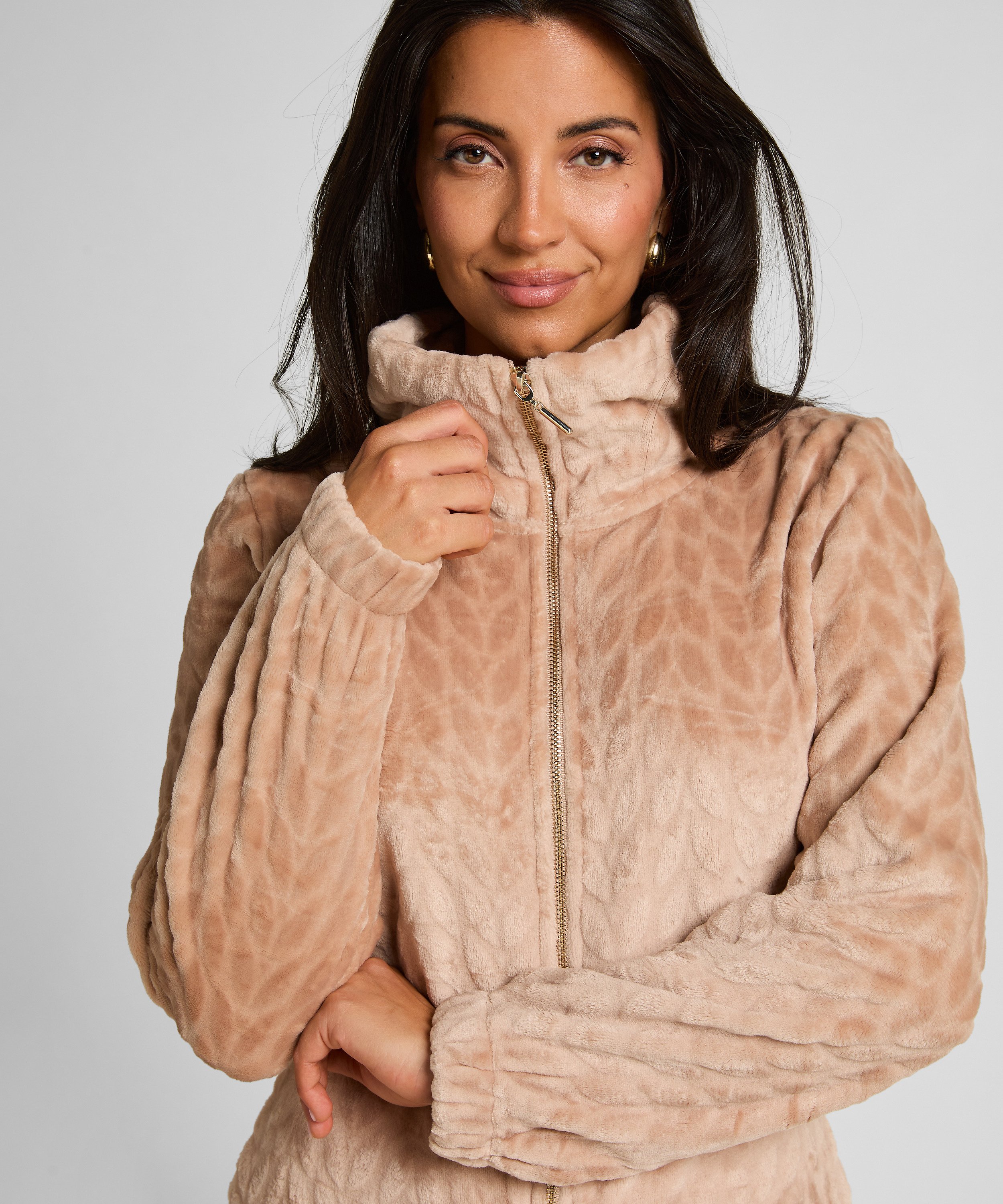 Kabelstickad onesie med dragkedja, Beige, main