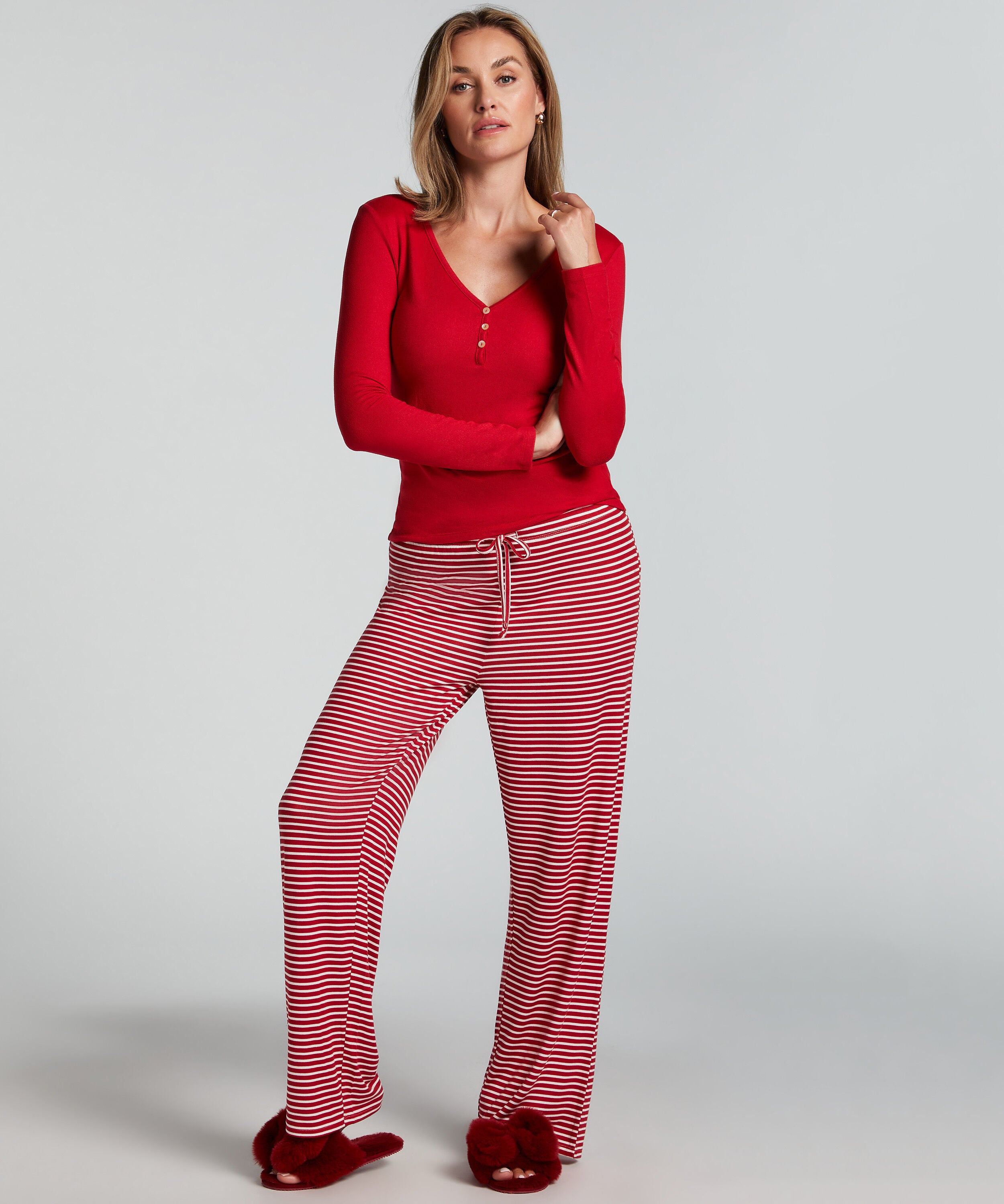 Pyjamasset, Röd